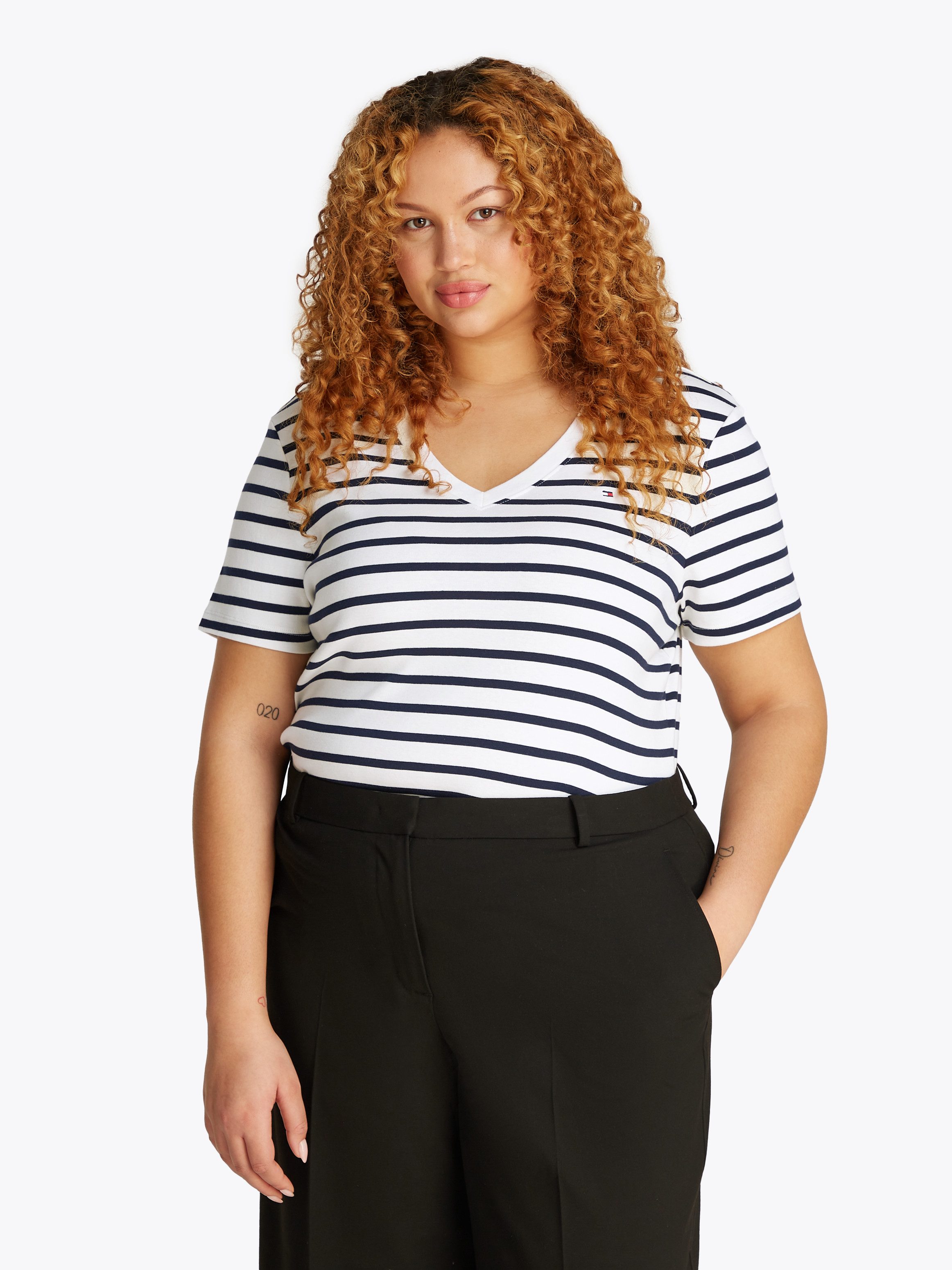 Tommy Hilfiger Curve Shirt met V-hals CRV SLIM CODY V-NK SS