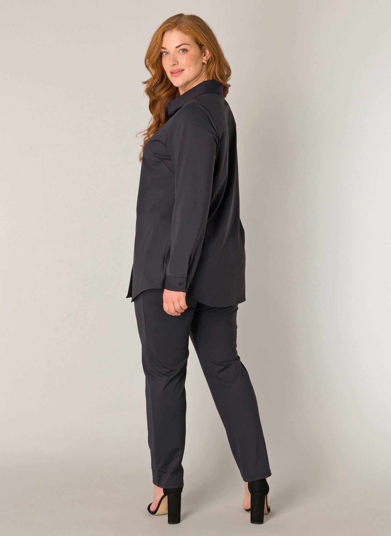 Base Level Curvy Blouse met lange mouwen Lara met stretch