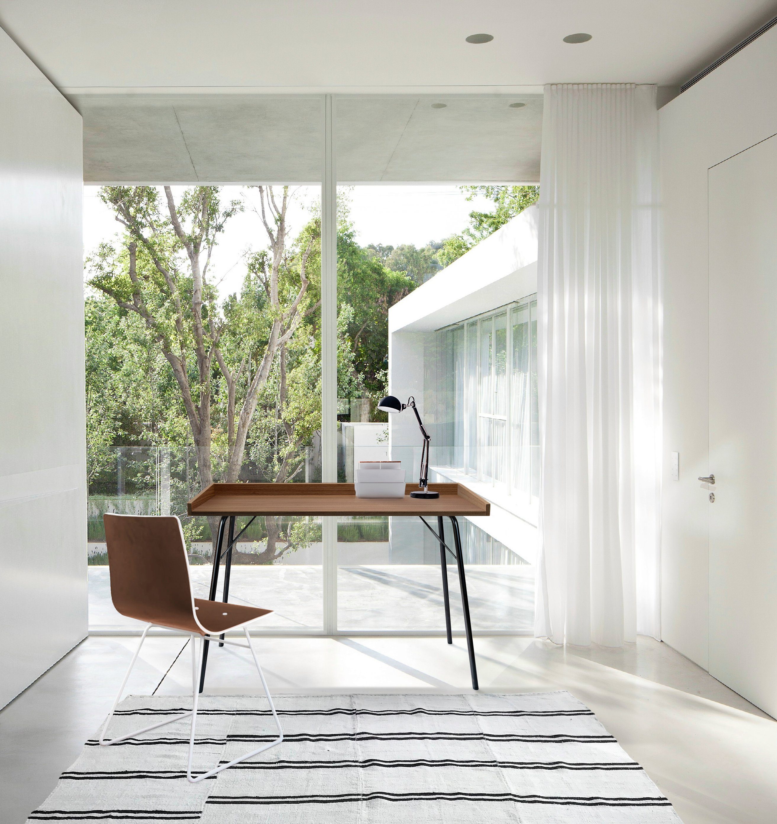 Woodman Bureau Rayburn in eenvoudige scandinavisch design bureaus bruin