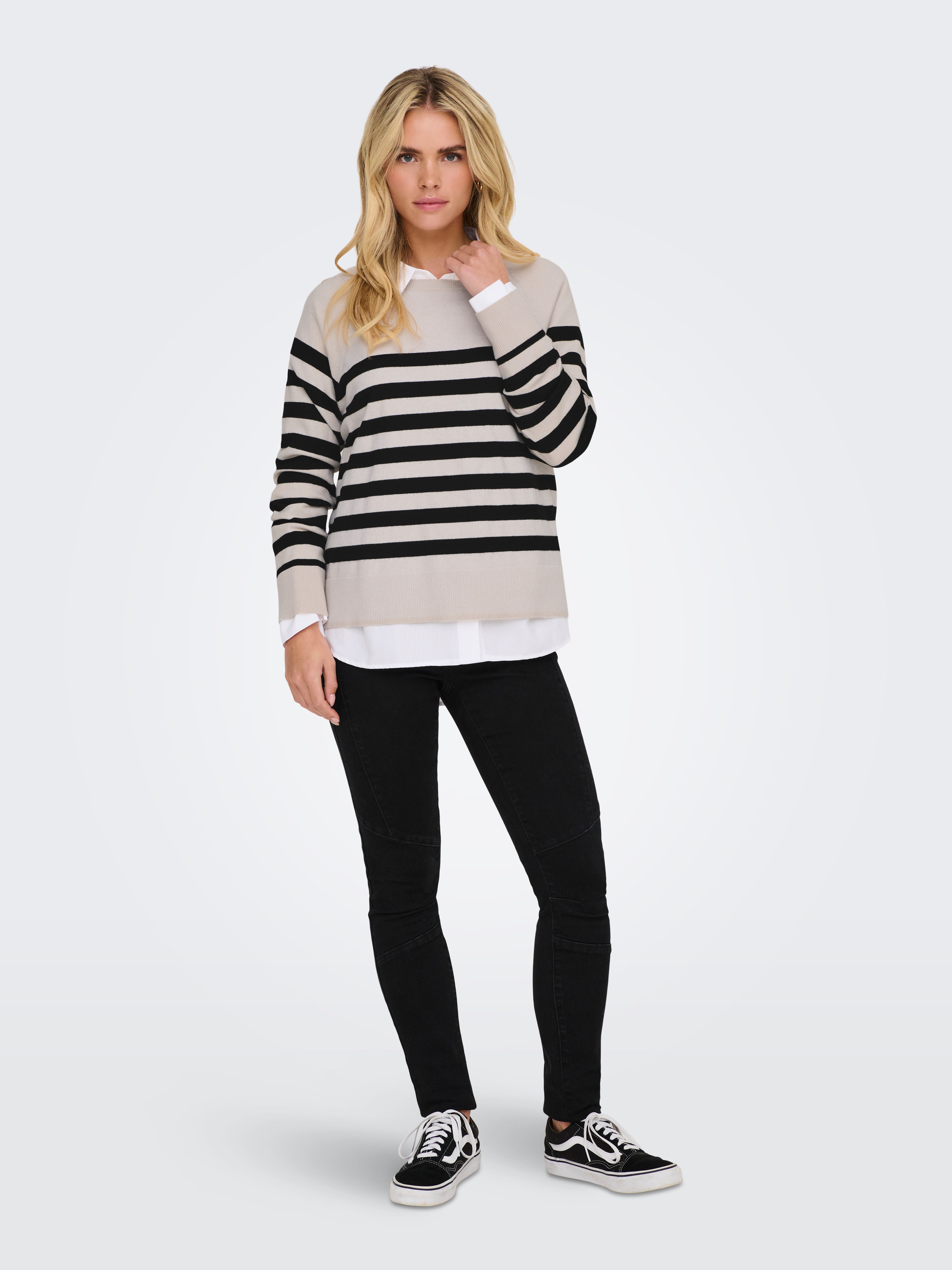 Only Trui met ronde hals ONLAMA LIFE LS RAGLAN O-NECK CC KNT