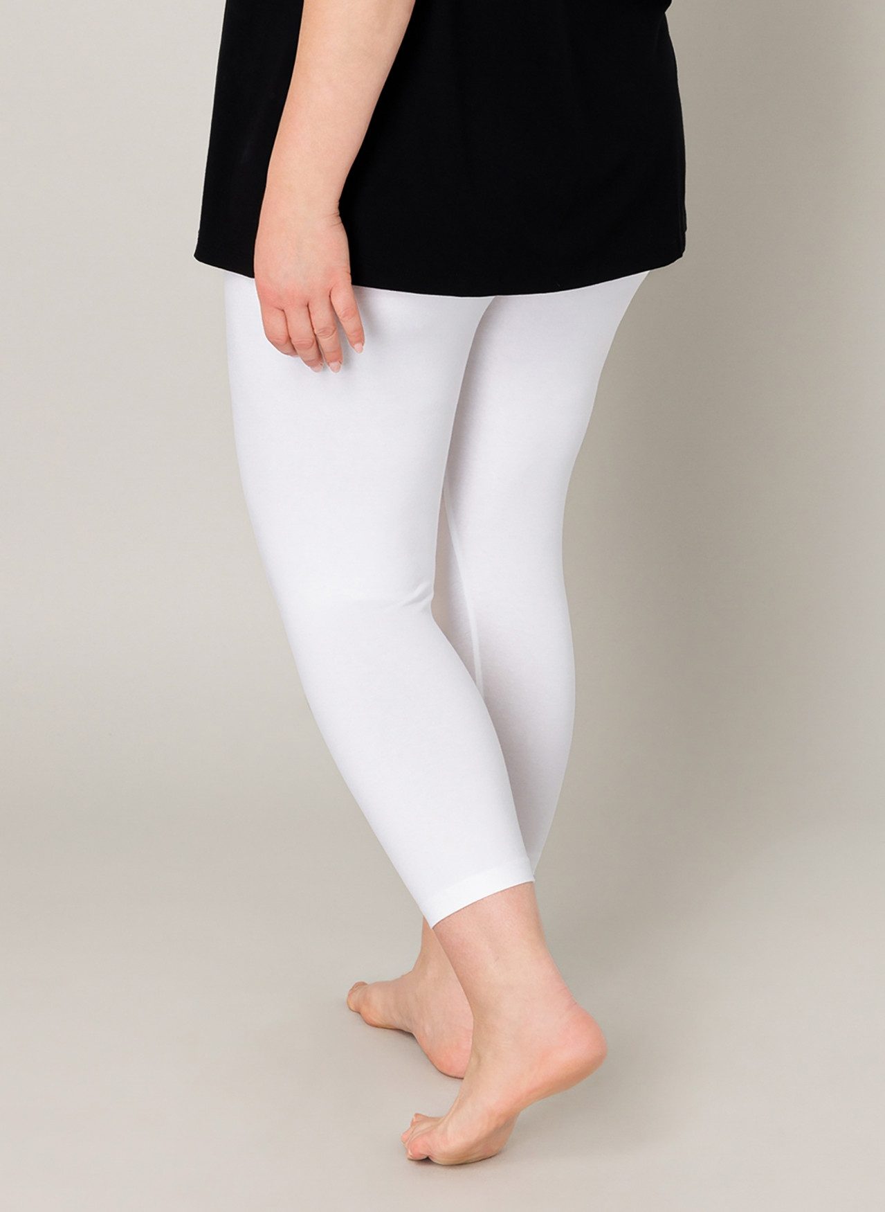 Base Level Curvy Caprilegging AUDREY