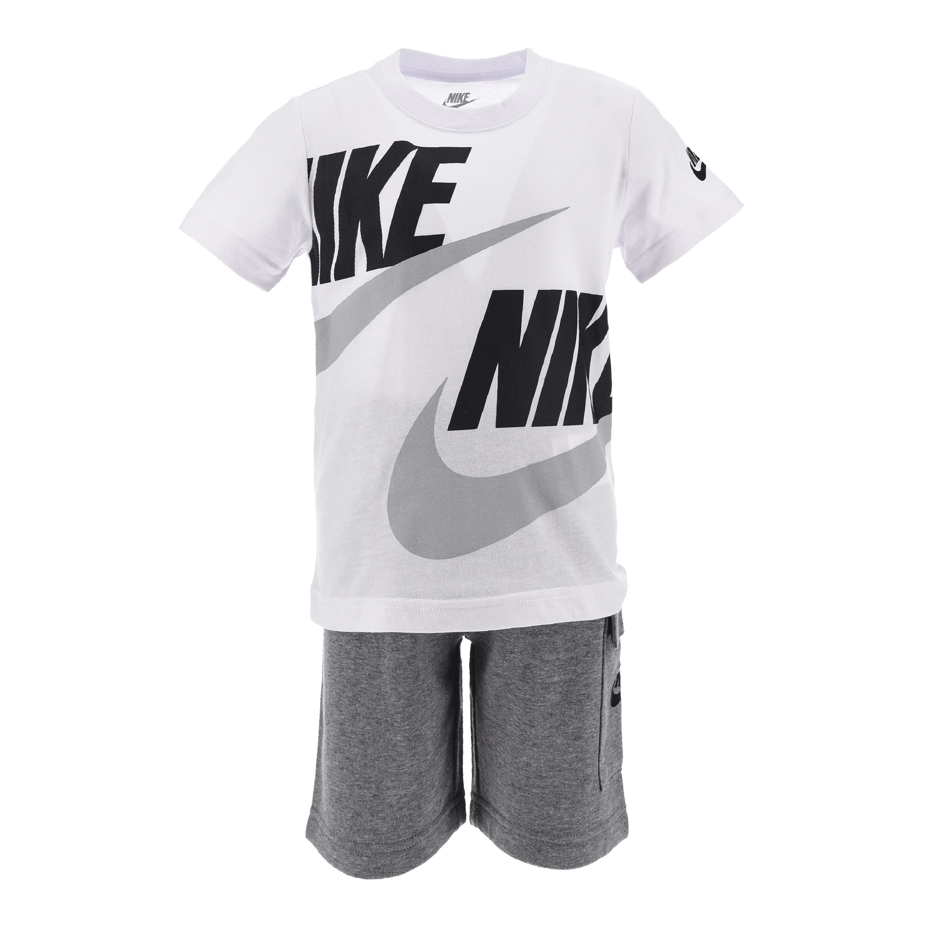 Nike Sportswear T-shirt short NKB B NSW HBR CARGO SHORT SET (2-delig)