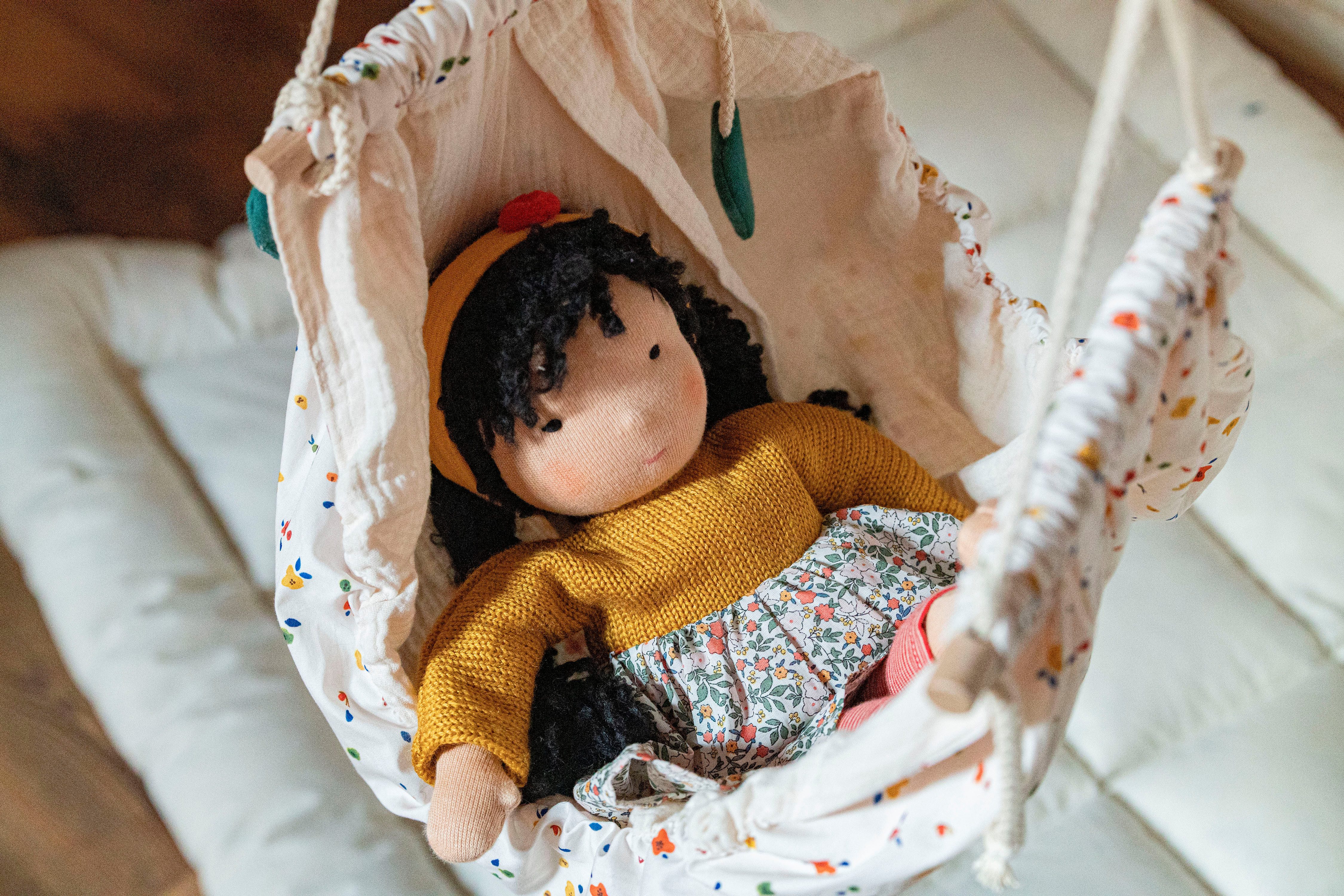 Käthe Kruse Poppen ligstoel Waldorf hangmat ecru/print voor käthe kruse waldorf-poppen en nanas