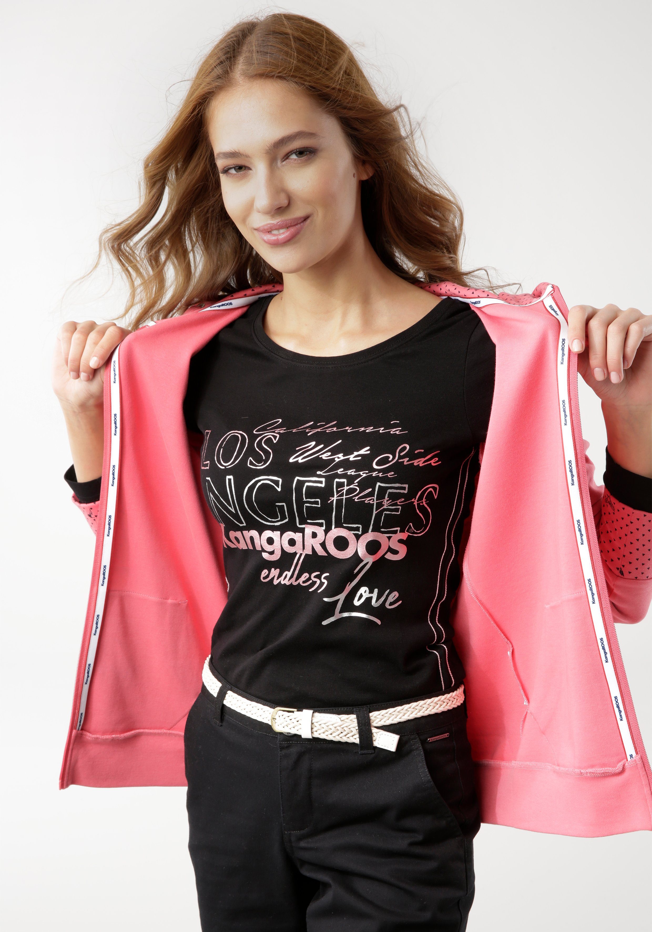 KangaROOS Shirt met lange mouwen zeer figuurvolgende pasvorm, van rekbare ribstof
