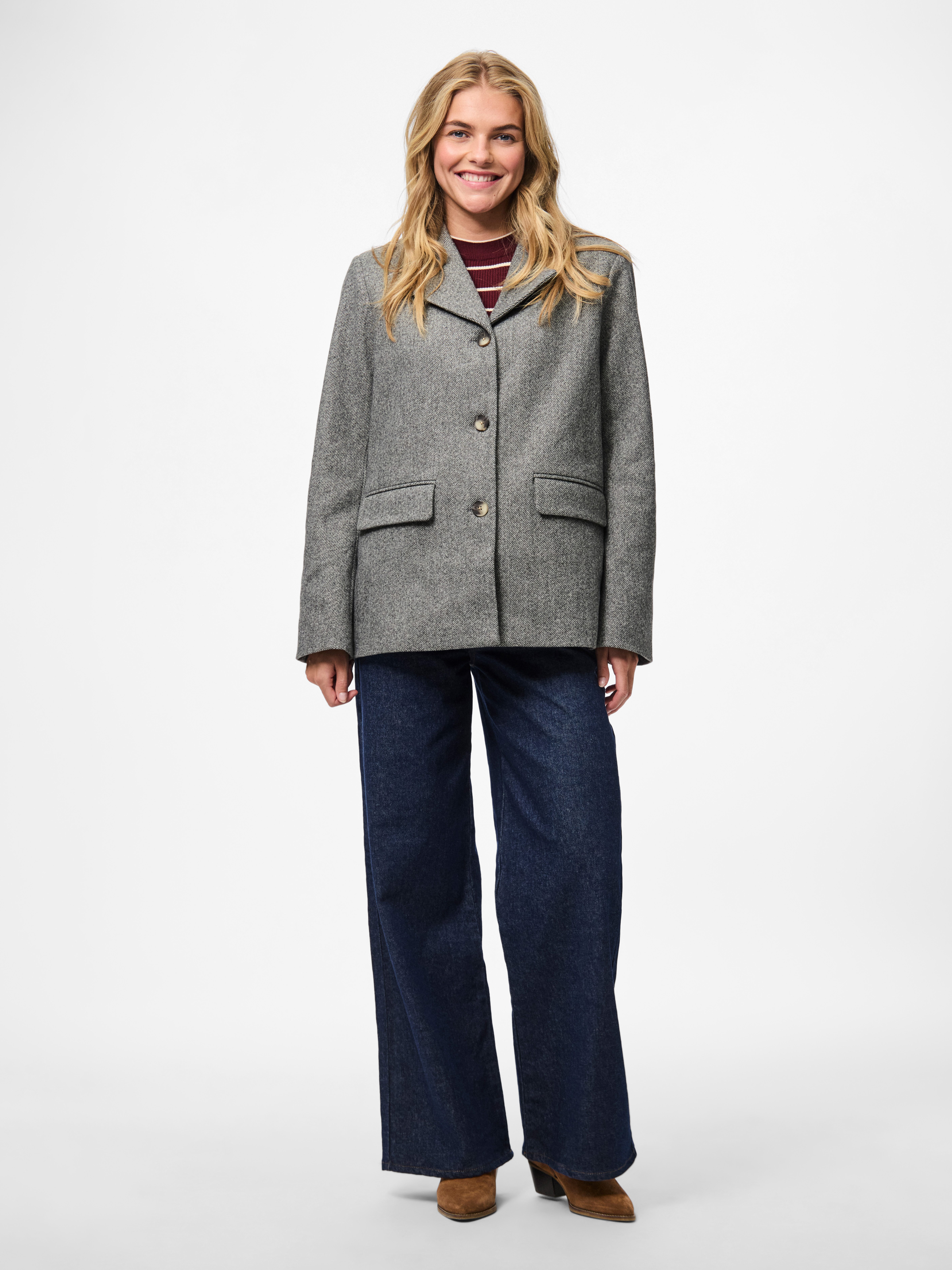 pieces Overhemdjasje PCBIANCA LS BLAZER JACKET NOOS