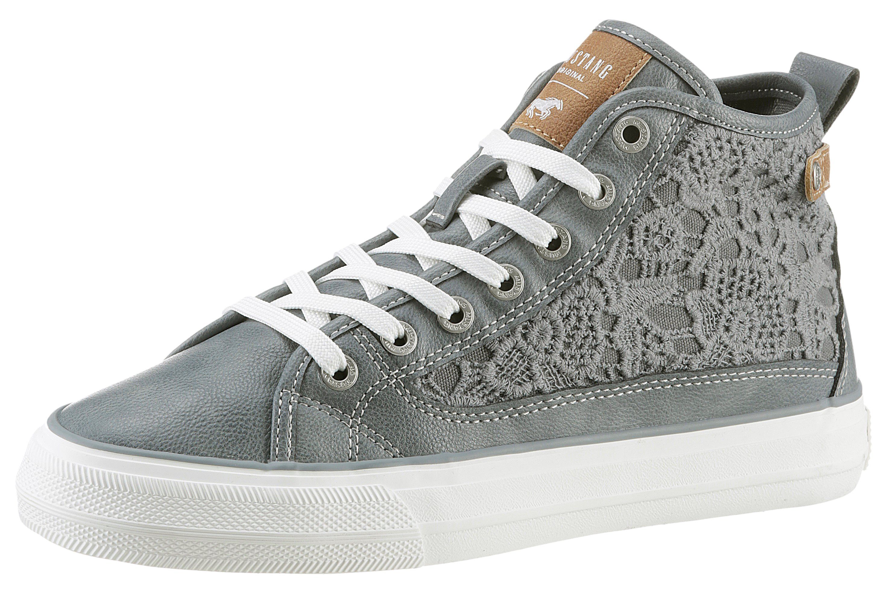 Mustang Shoes Veterschoenen high top sneakers, vrijetijdsschoen met stijlvolle textielinzet