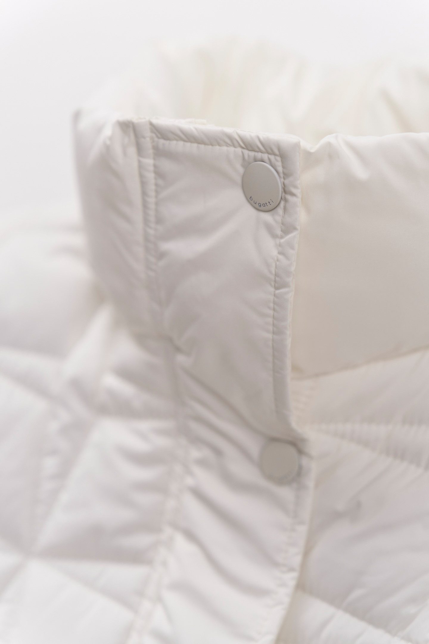 Bugatti Blouson met feminin gestikte ontwerp