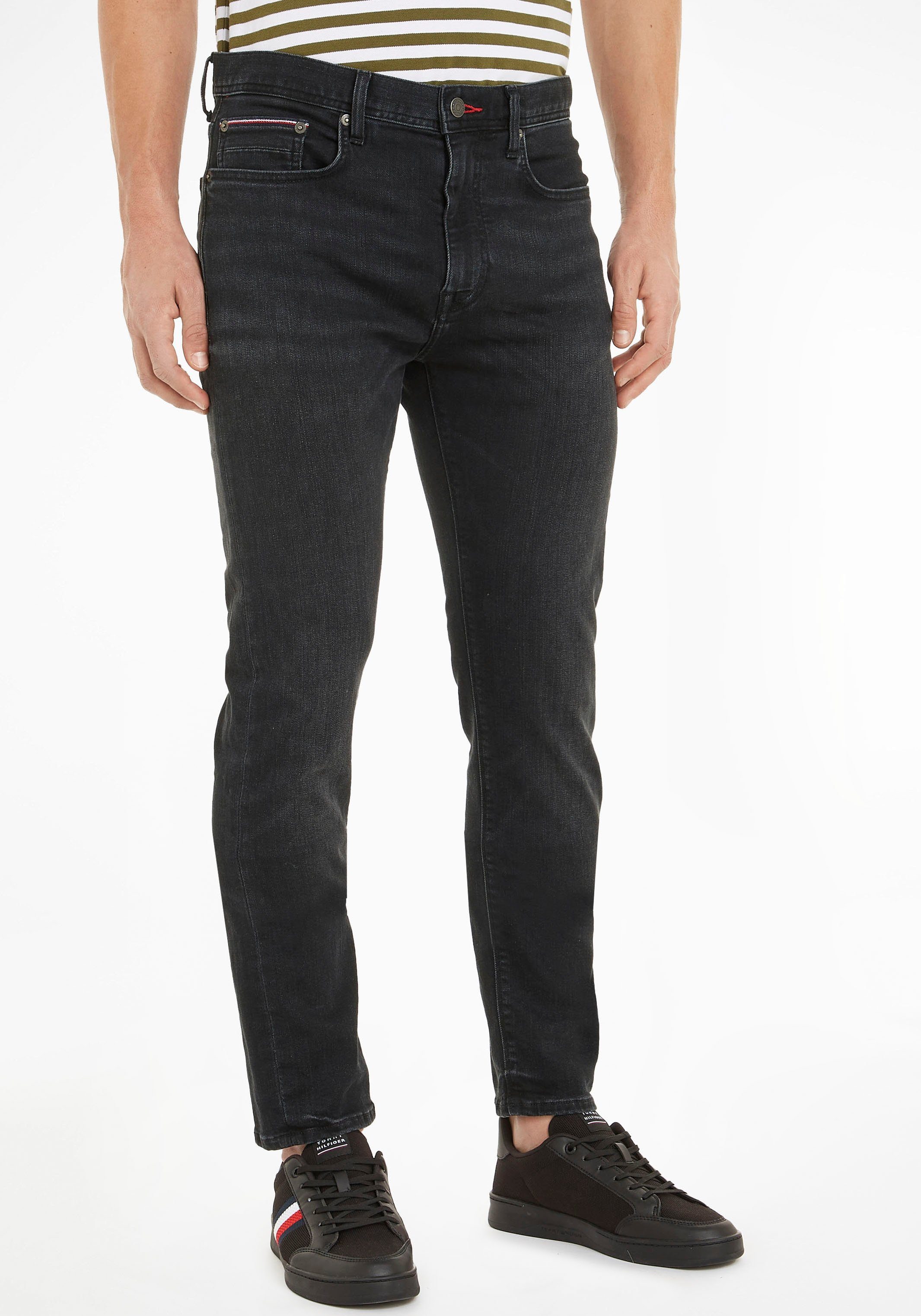 Tommy Hilfiger 5-pocket jeans SLIM BLEECKER PSTR met  leren label aan de achterste tailleband