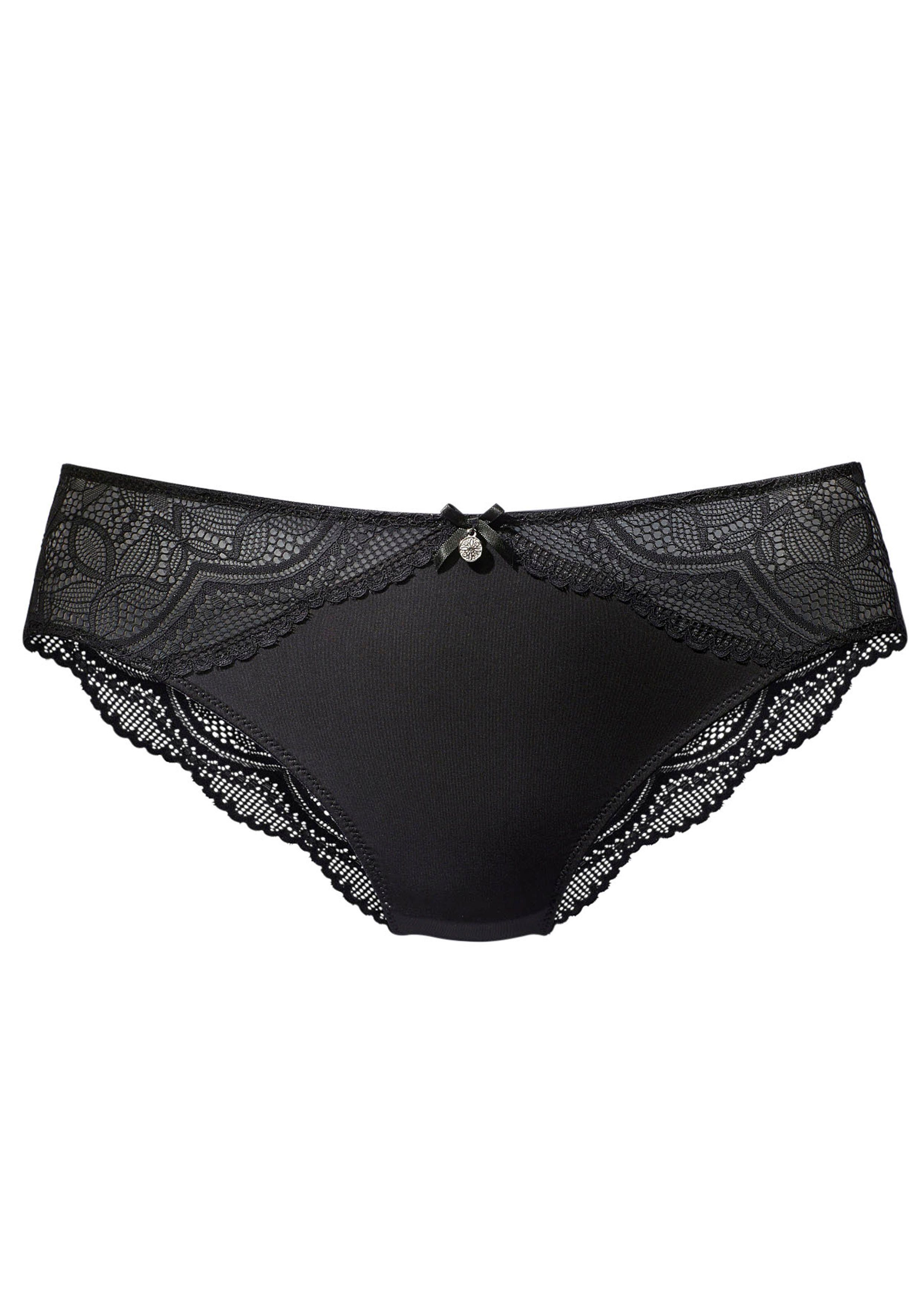 Nuance Tanga Vivianna met fijne kantdetails
