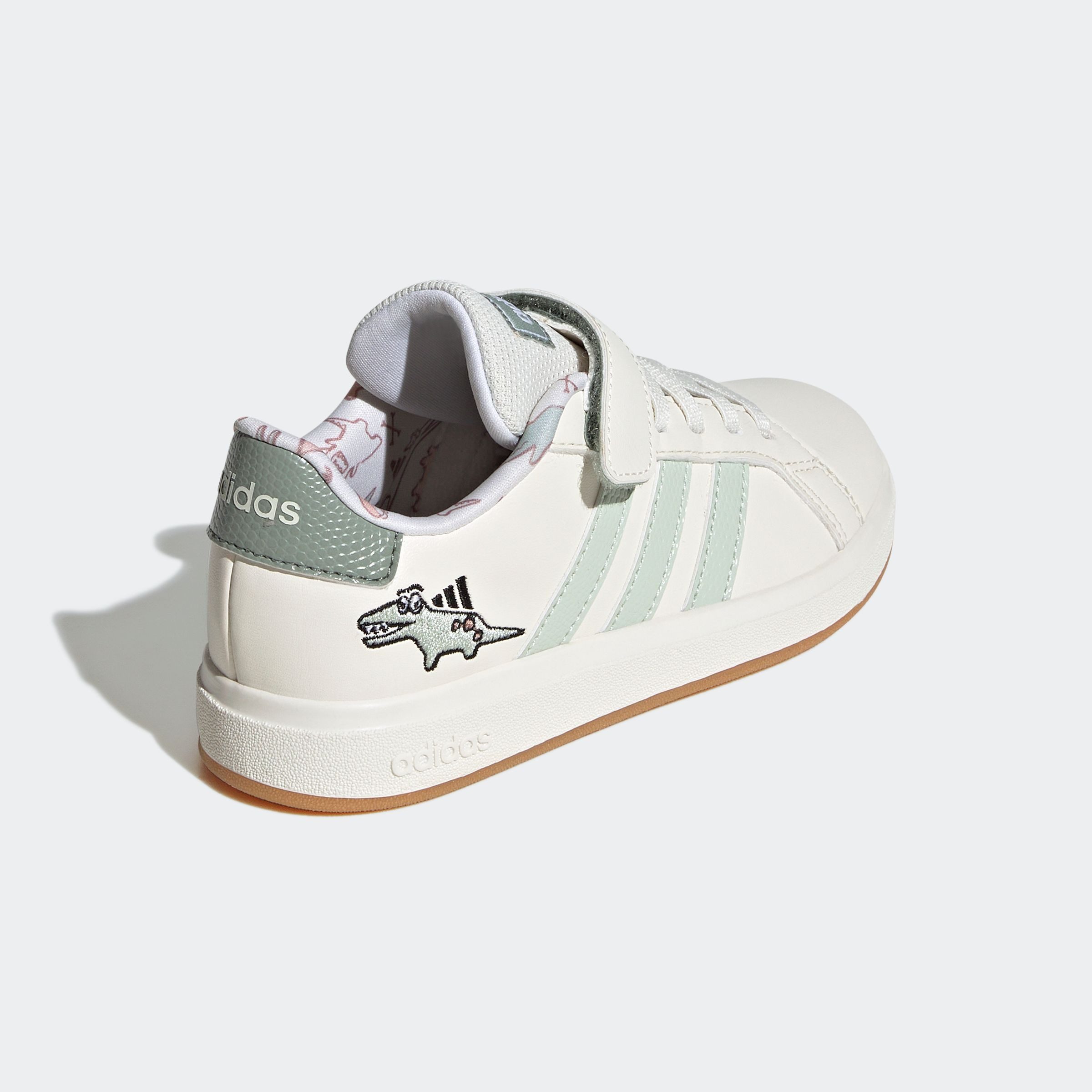 adidas Sportswear Sneakers Design geïnspireerd op de adidas Superstar