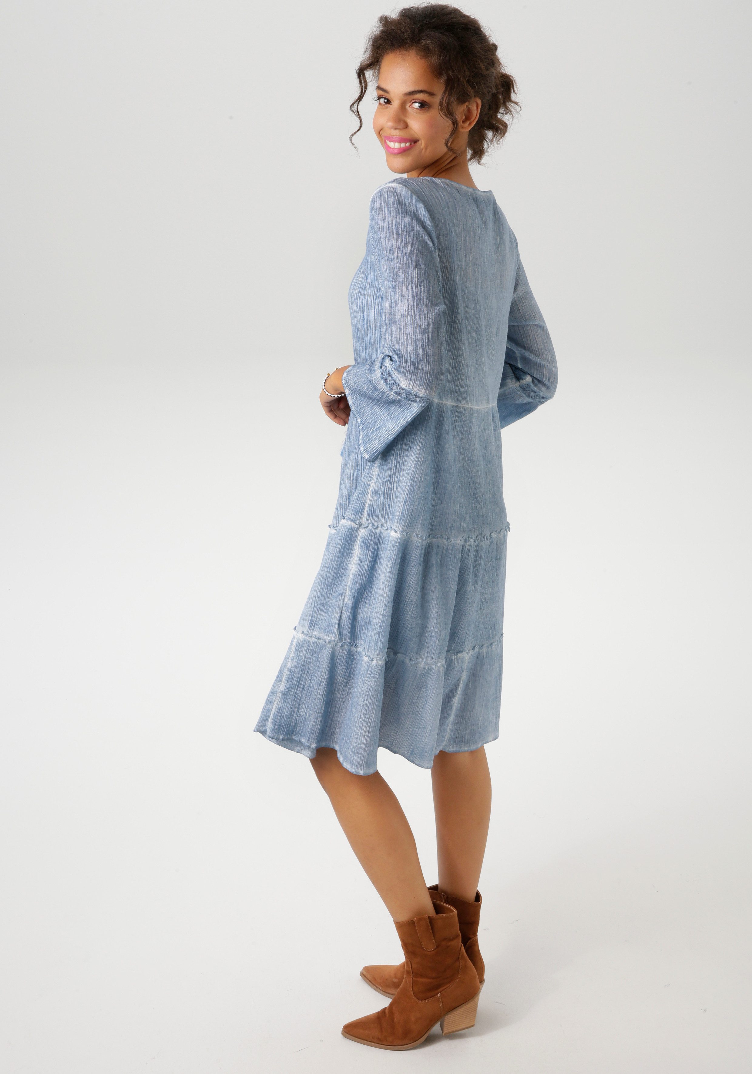 Aniston CASUAL Tuniekjurk met uitgebreide kantversiering (Met jersey onderjurk)