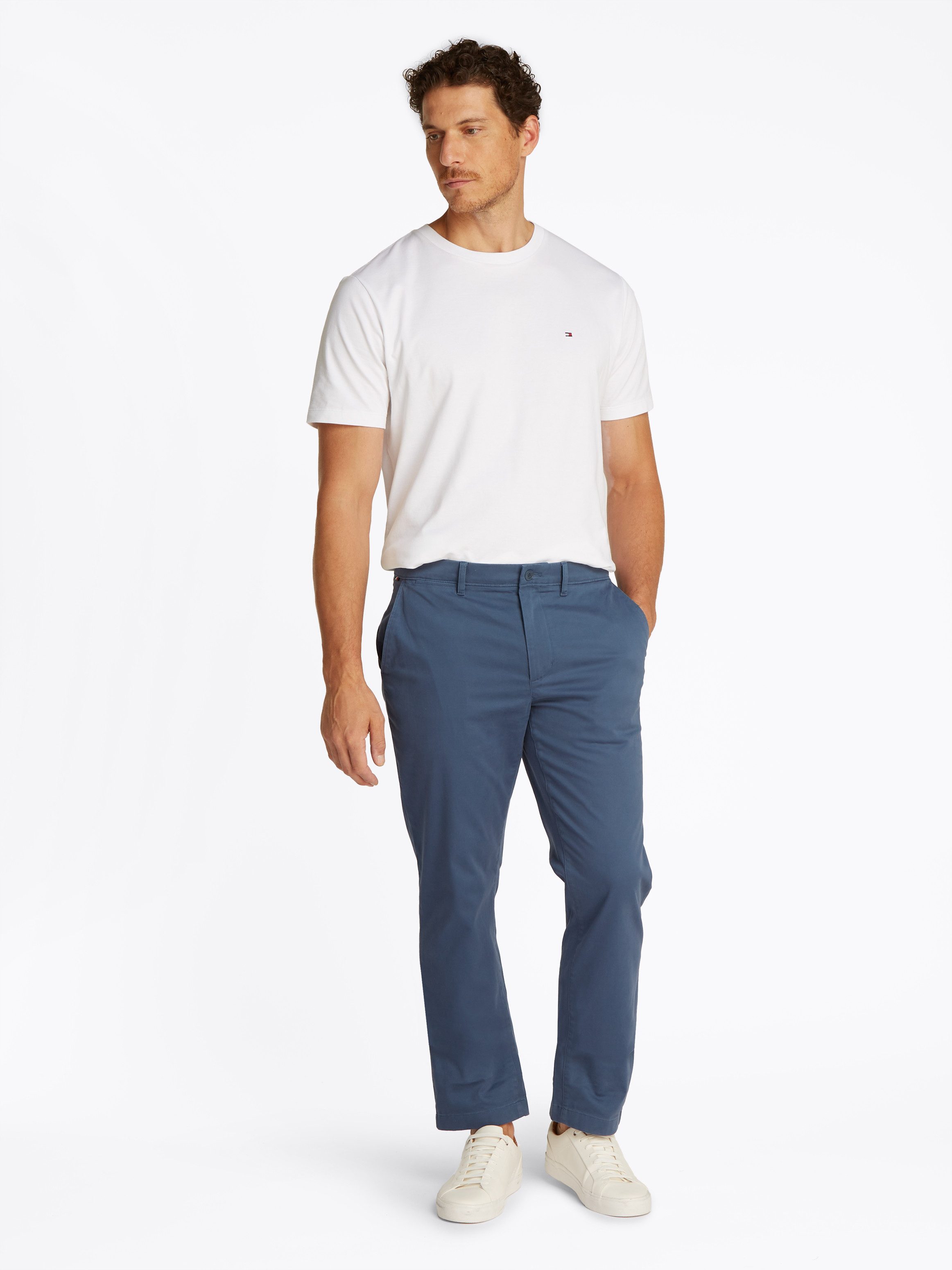 Tommy Hilfiger Chino DENTON CHINO SATIN met achterzakken met knoop logo-borduursel