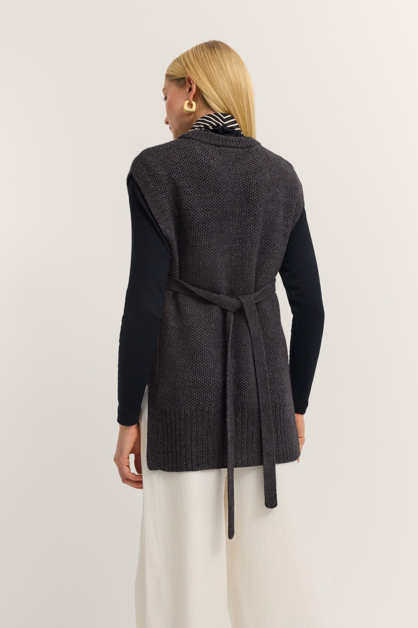 Bugatti Mouwloos vest Alpaka-Woll-Mix met strikceintuur en ronde hals