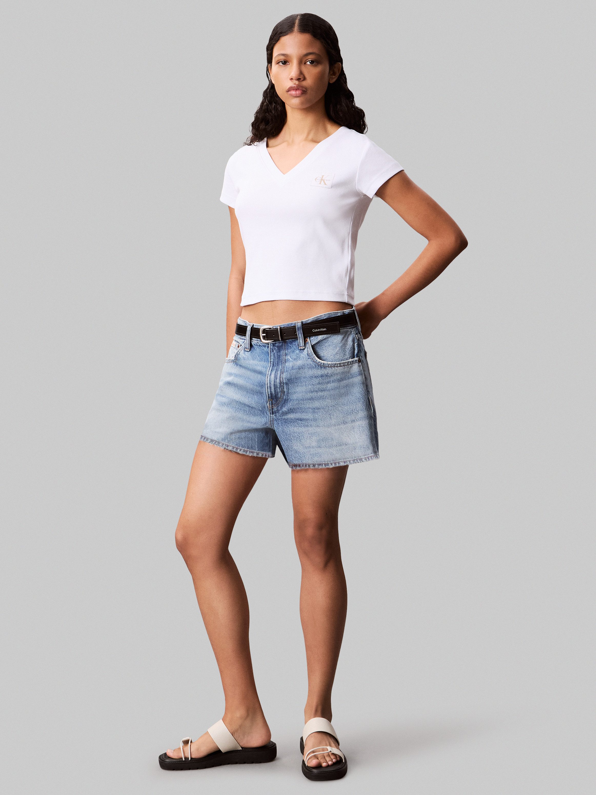 Calvin Klein T-shirt A- SS WOVEN LABEL RIB VNECK TEE