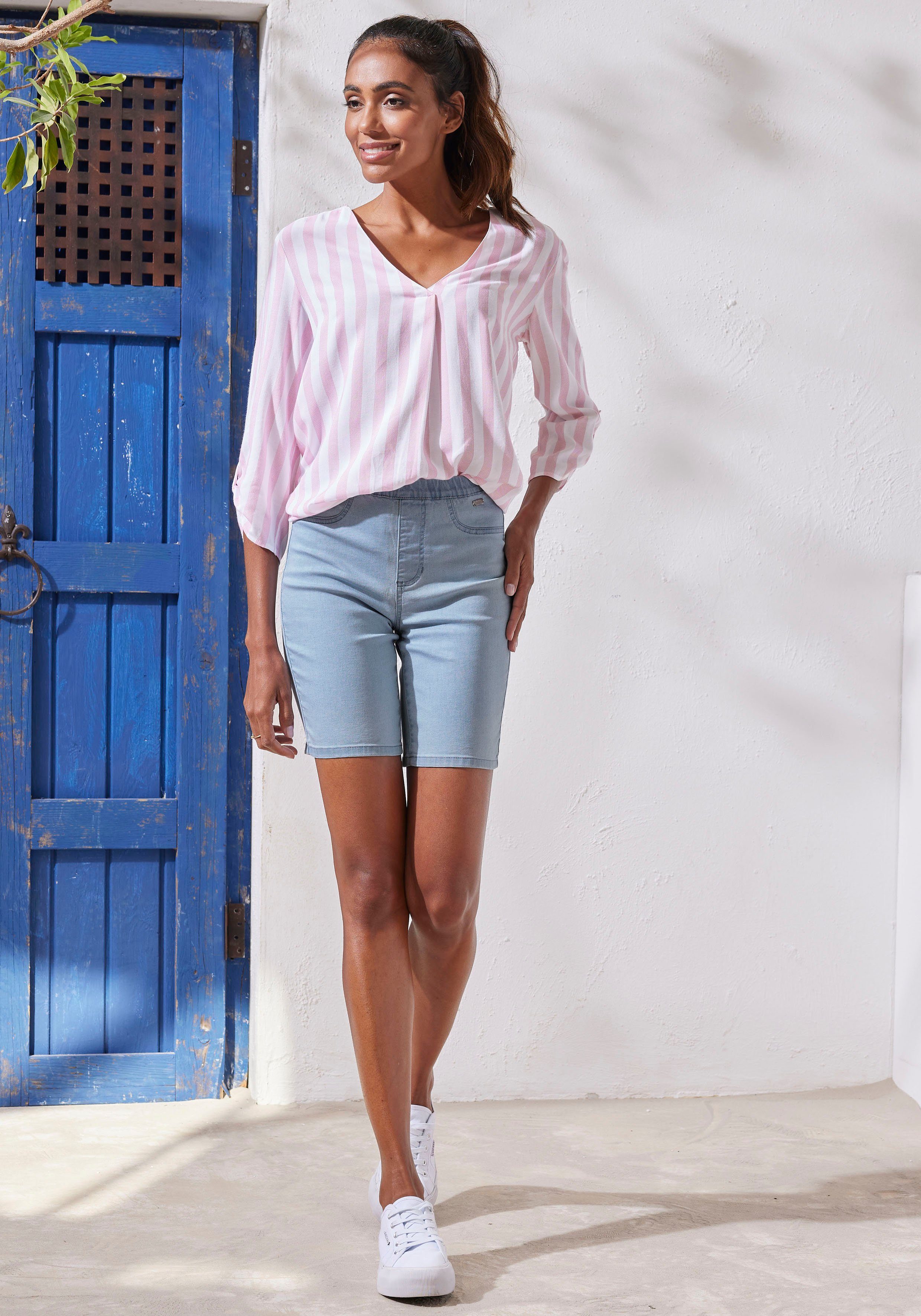 Buffalo Bermuda in elastische denim met twee achterzakken