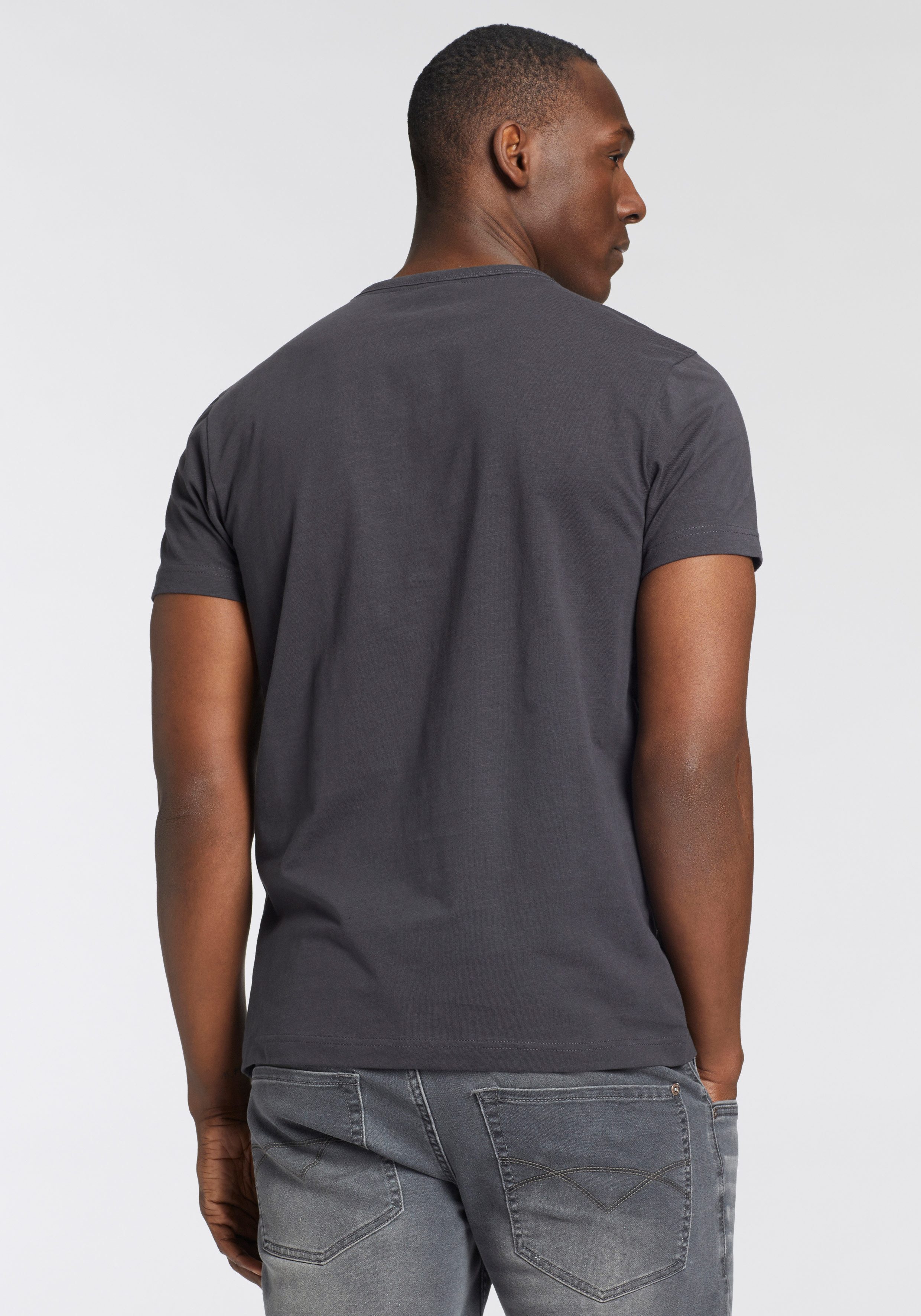 Bruno Banani T-shirt Met geknoopte V-hals