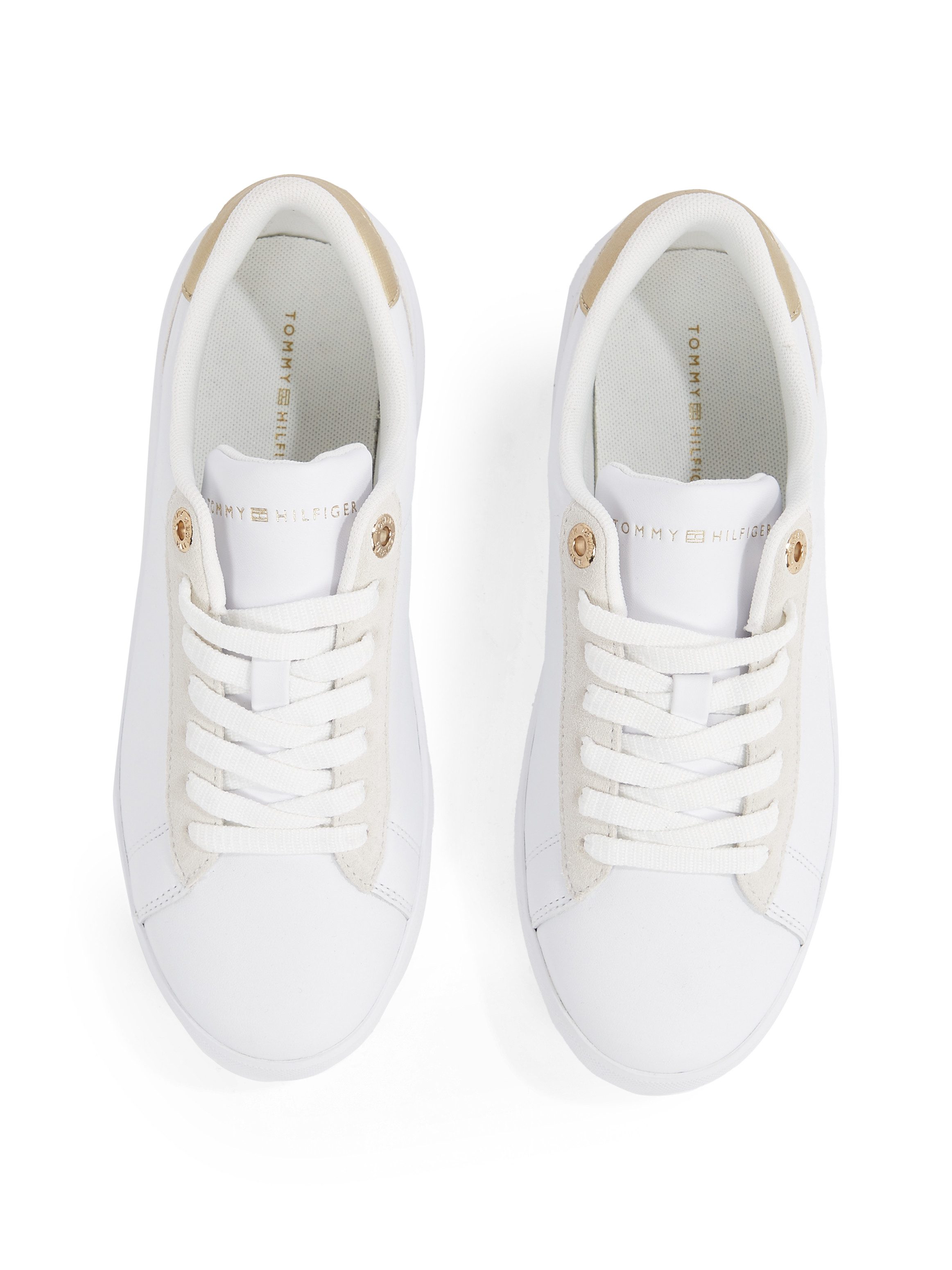 Tommy Hilfiger Plateausneakers CHIC COURT SNEAKER veterschoenen, lage schoen, vrijetijdsschoen met gouden afwerkingen