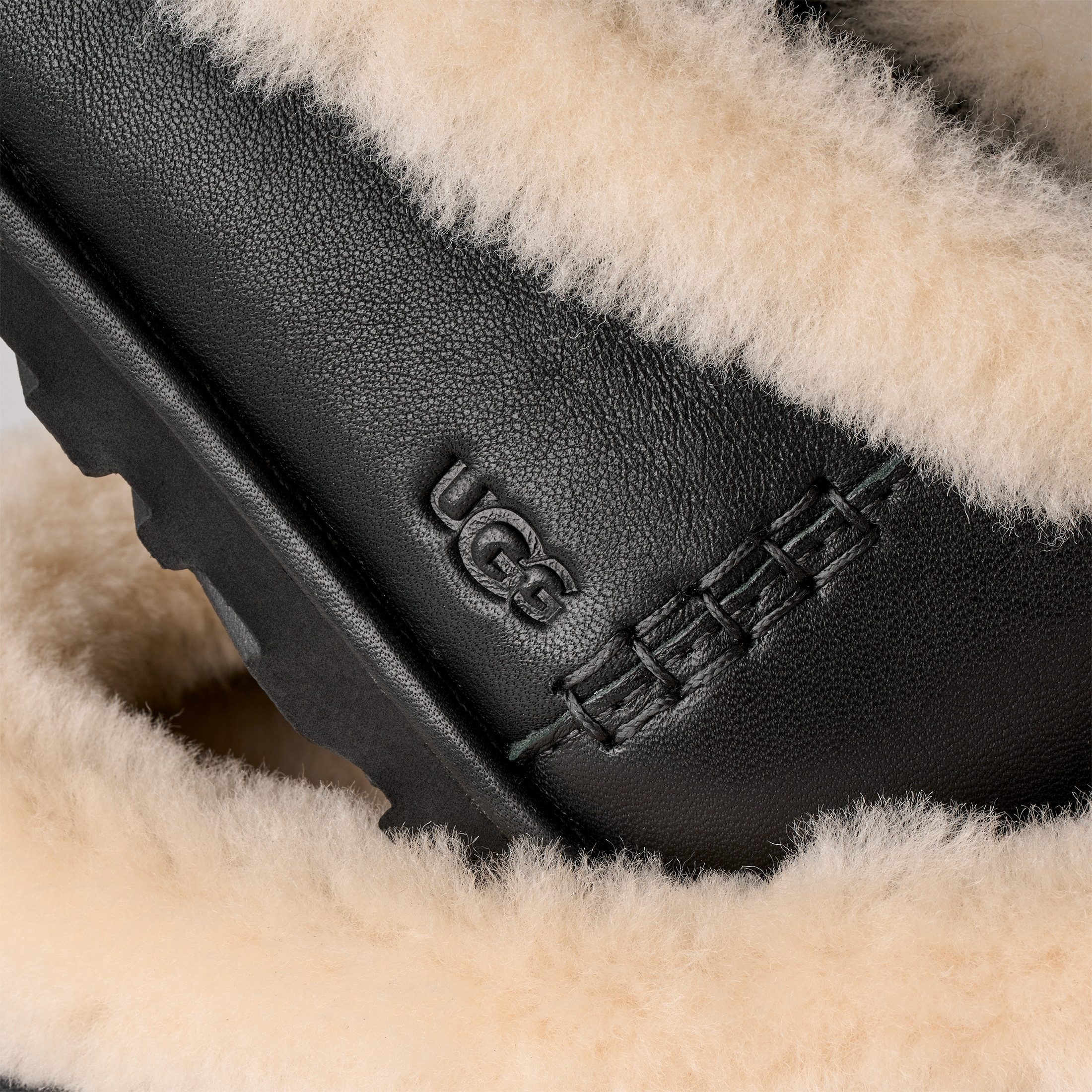 UGG Ballerina's Zora Leather Ballet Flat