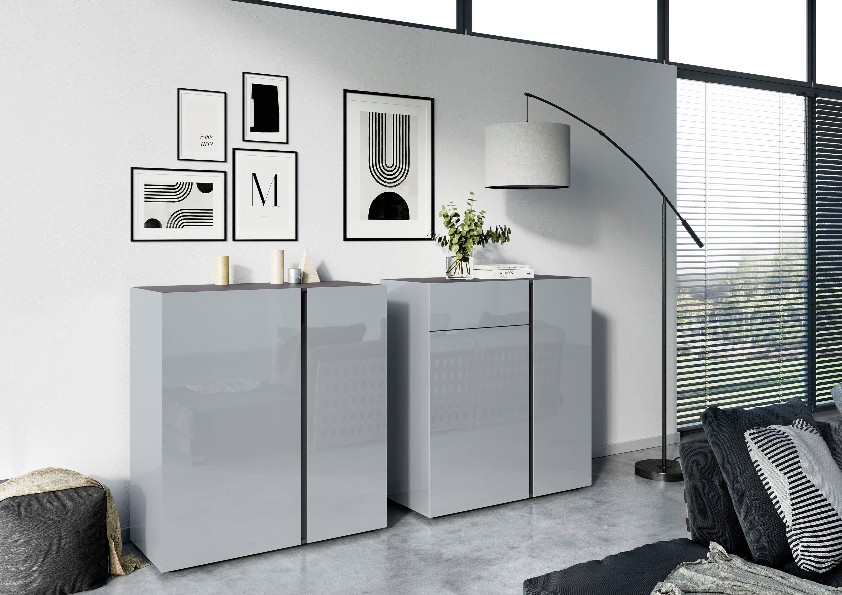 GERMANIA Kast MESA met glazen fronten