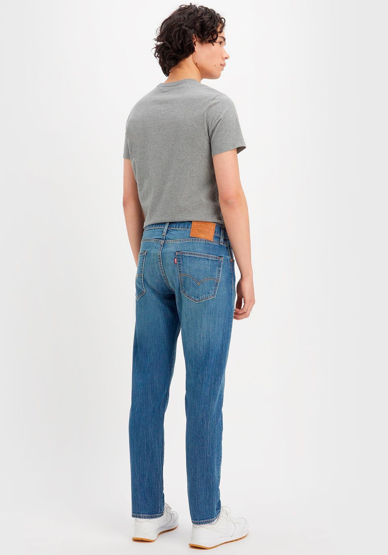 Levi's® Tapered jeans 502 TAPER in een elegante, moderne stijl