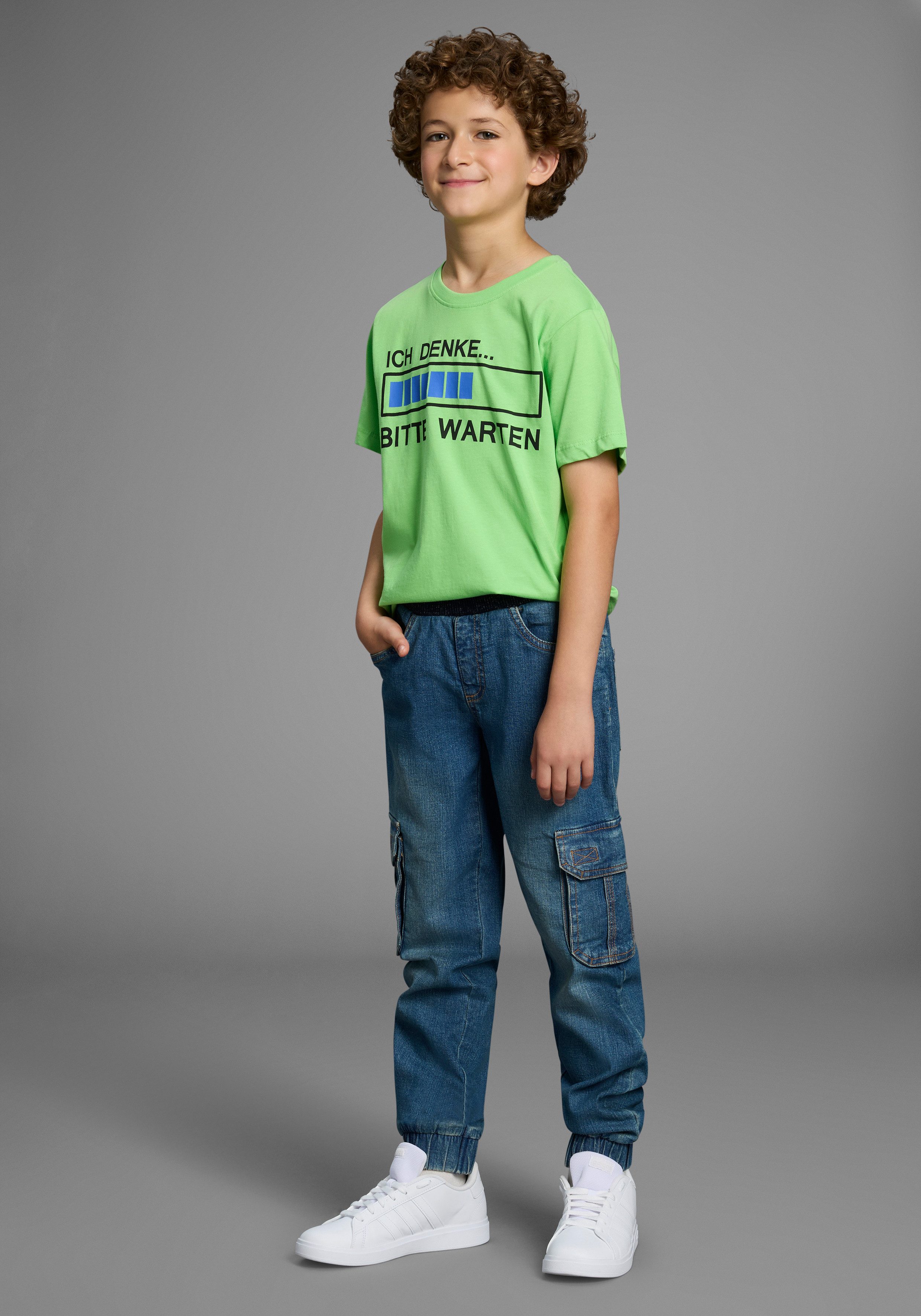 KIDSWORLD T-shirt ICH DENKE...BITTE WARTEN Korte mouwen, basic pasvorm, met trendy opdruk
