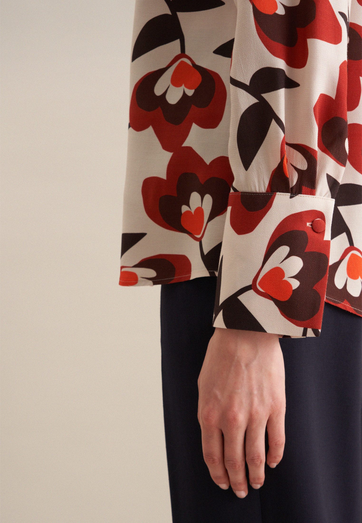 seidensticker Overhemdblouse Zwarte roos Lange mouwen kraag print