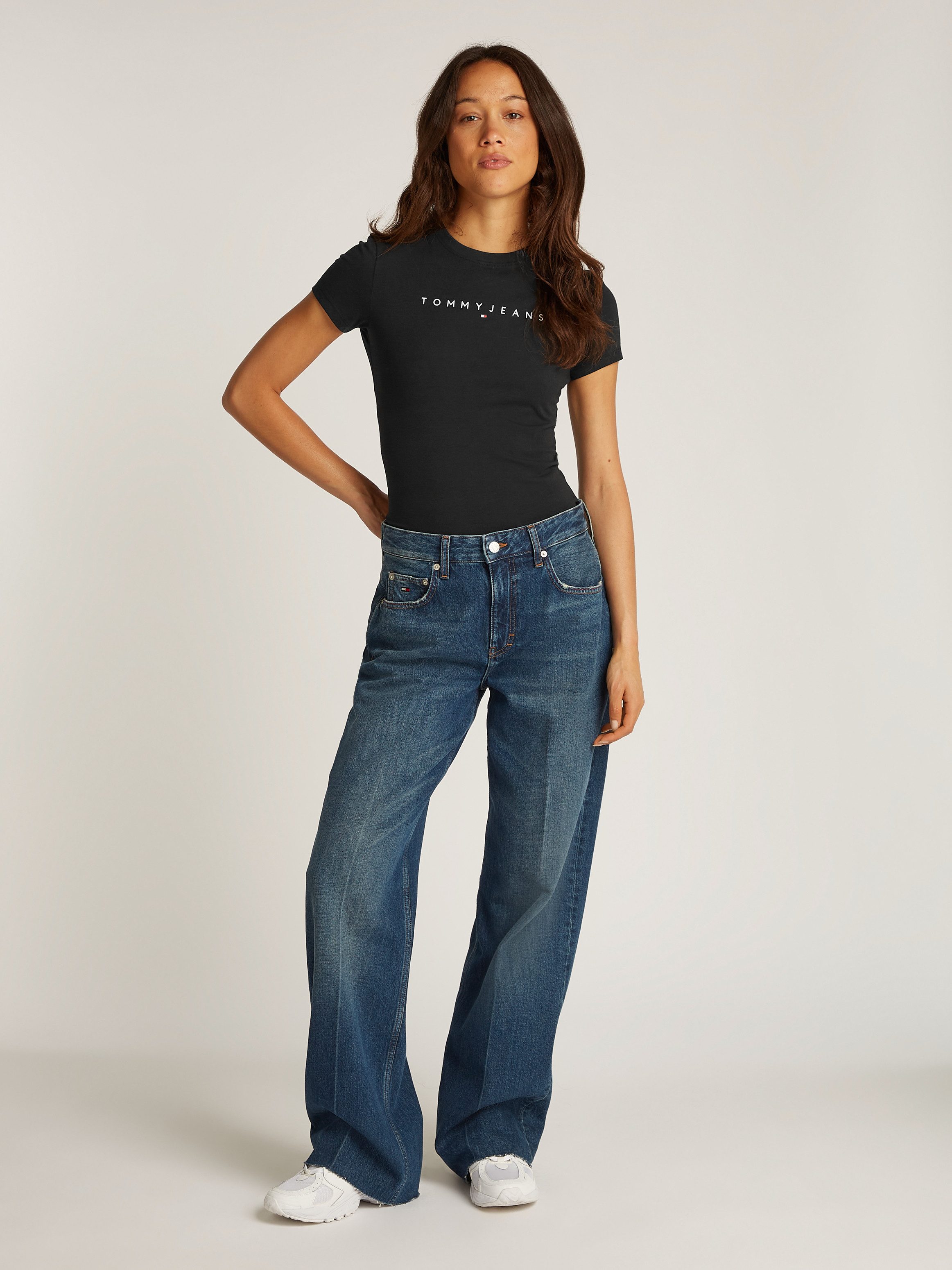 Tommy Jeans Curve T-shirt TJW SLIM LINEAR TEE EXT