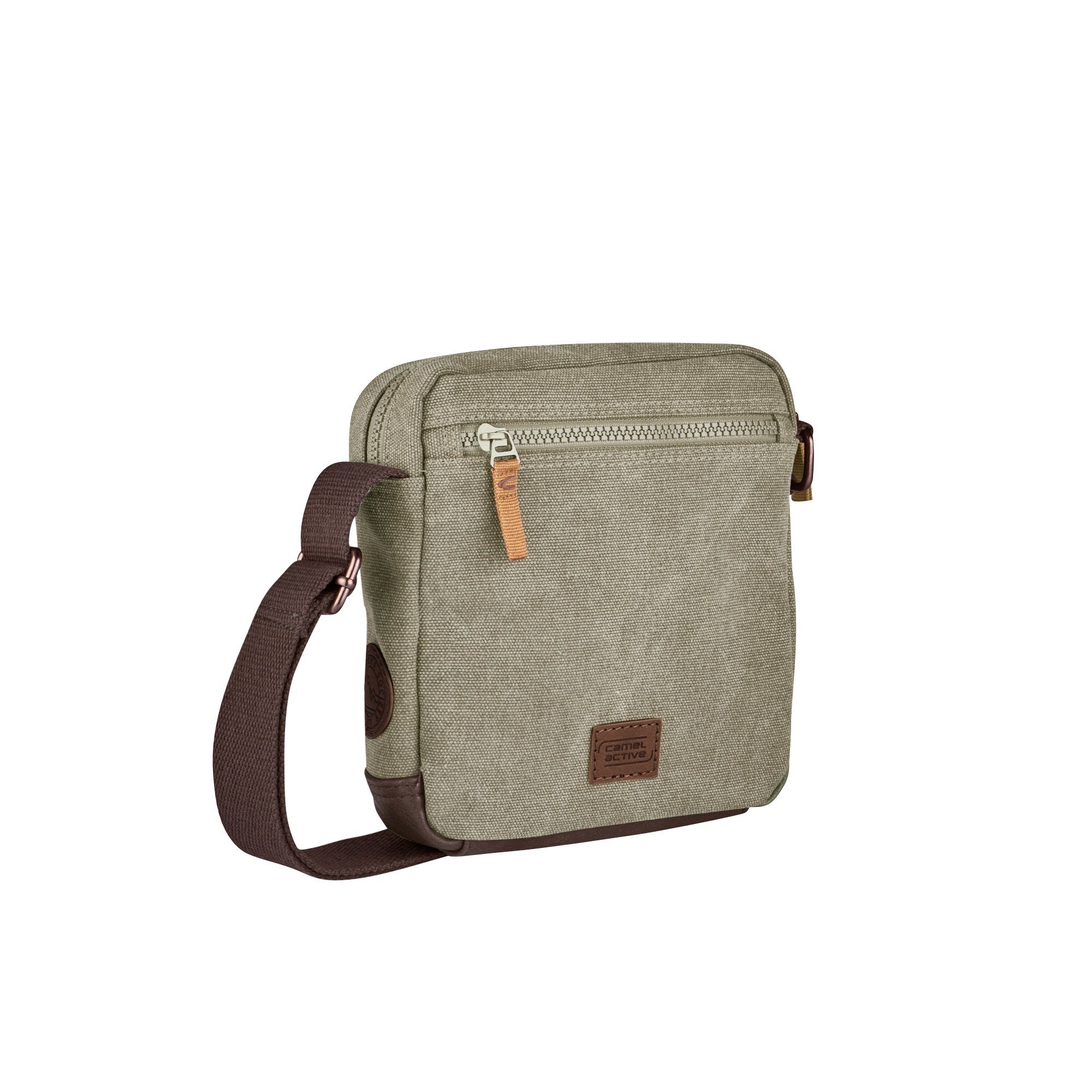 camel active Schoudertas Air Canvas model van zacht lederimitatie afgewerkt met applicaties