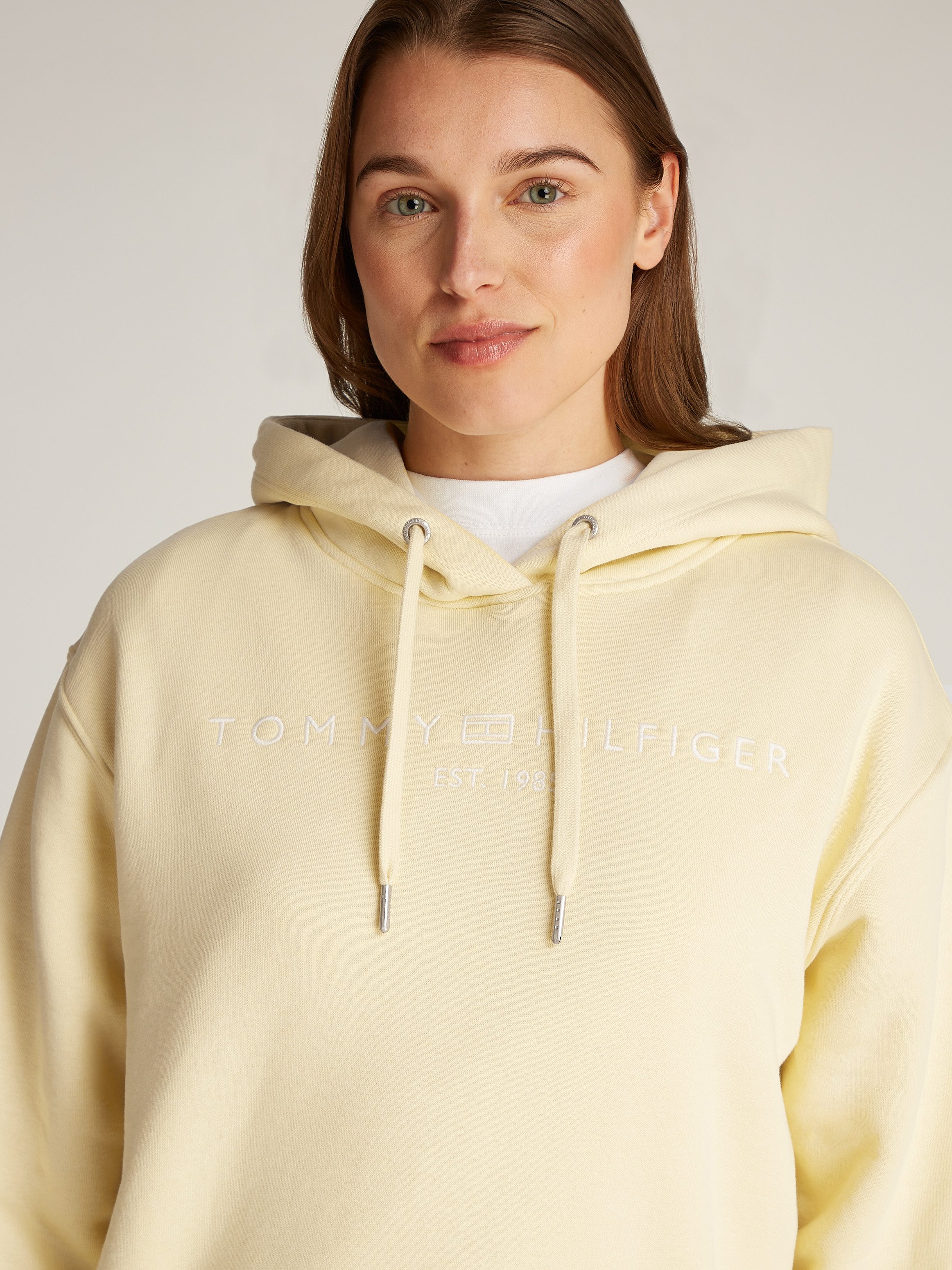 Tommy Hilfiger Hoodie MDRN REG CORP LOGO HOODIE met geborduurd logo-opschrift