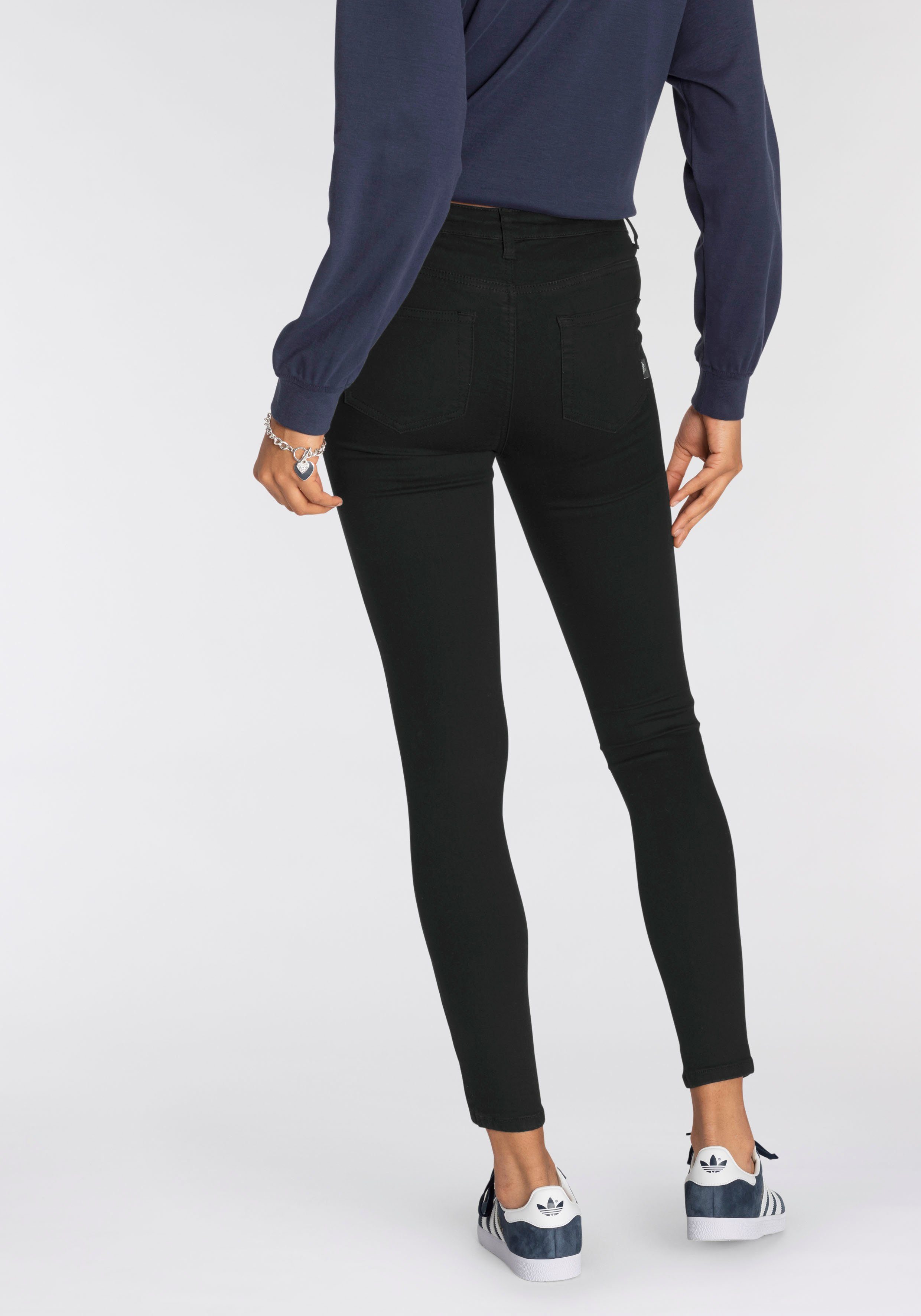 Arizona Skinny fit jeans Ultra Stretch extra-strak gesneden pasvorm, modieuze used-wassing