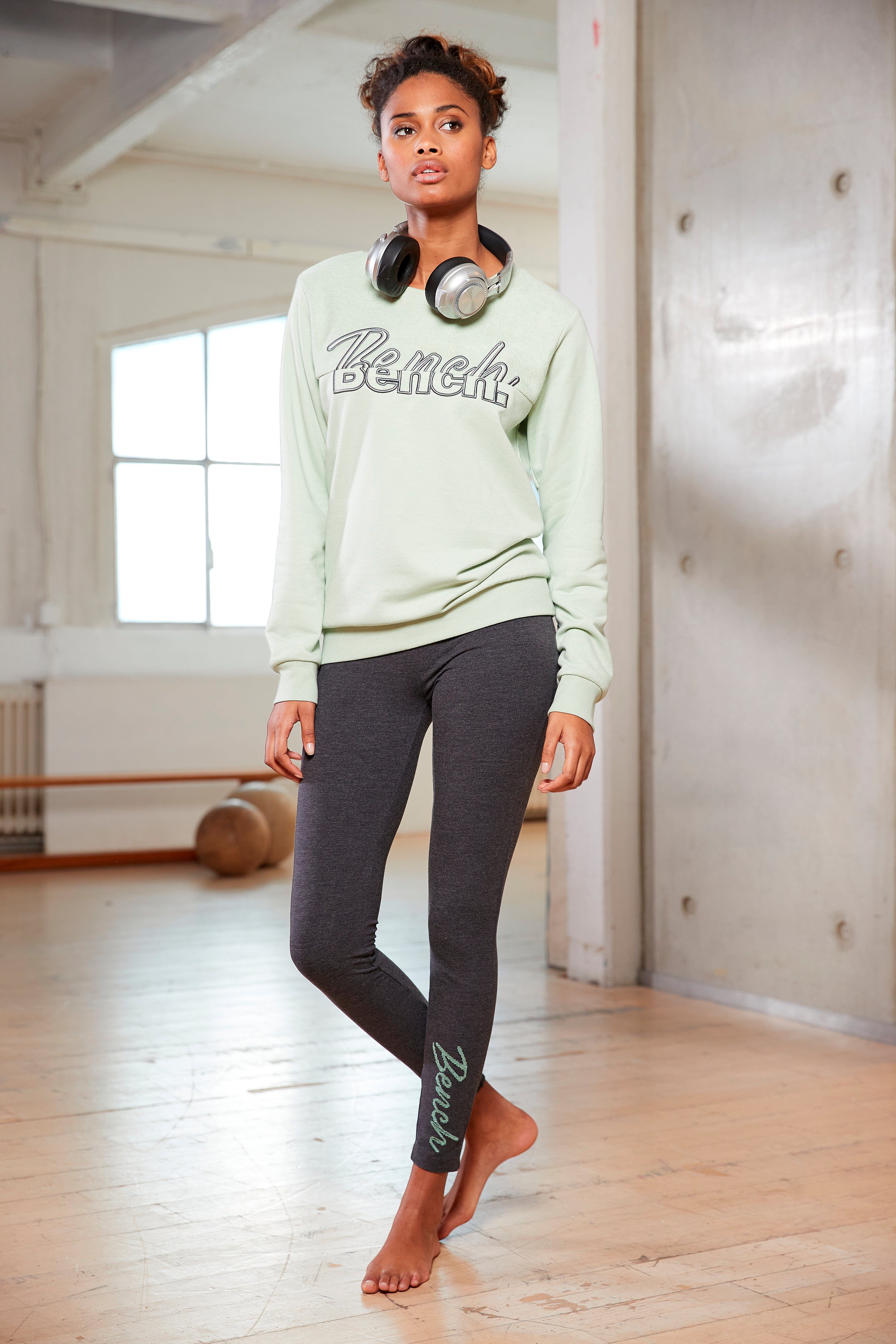 Bench. Sweatshirt met logo-borduurwerk, loungepak
