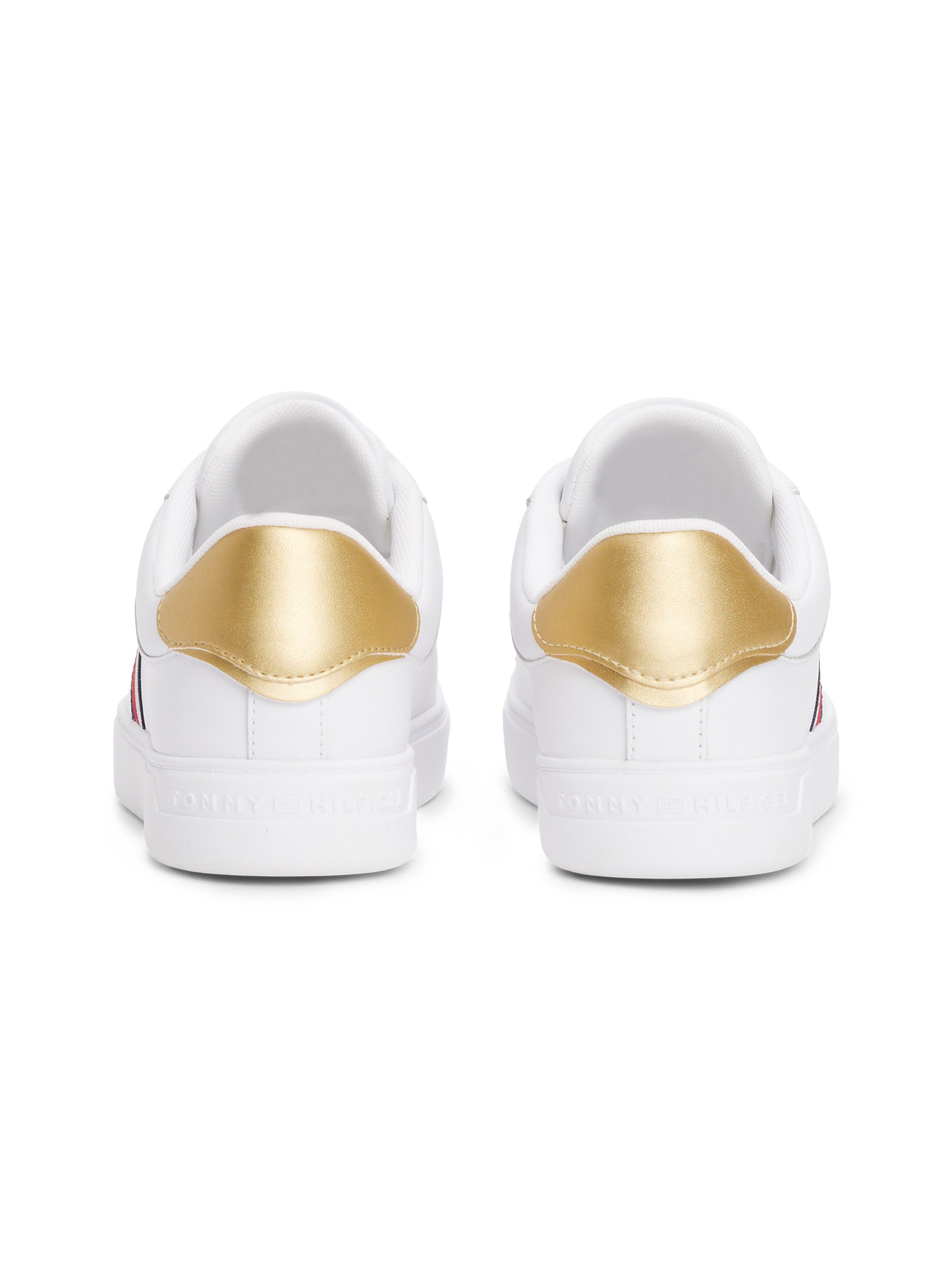 Tommy Hilfiger Plateausneakers ESSENTIAL COURT SNEAKER STRPS , vrijetijdsschoen, lage schoen, veterschoen met typische strepen