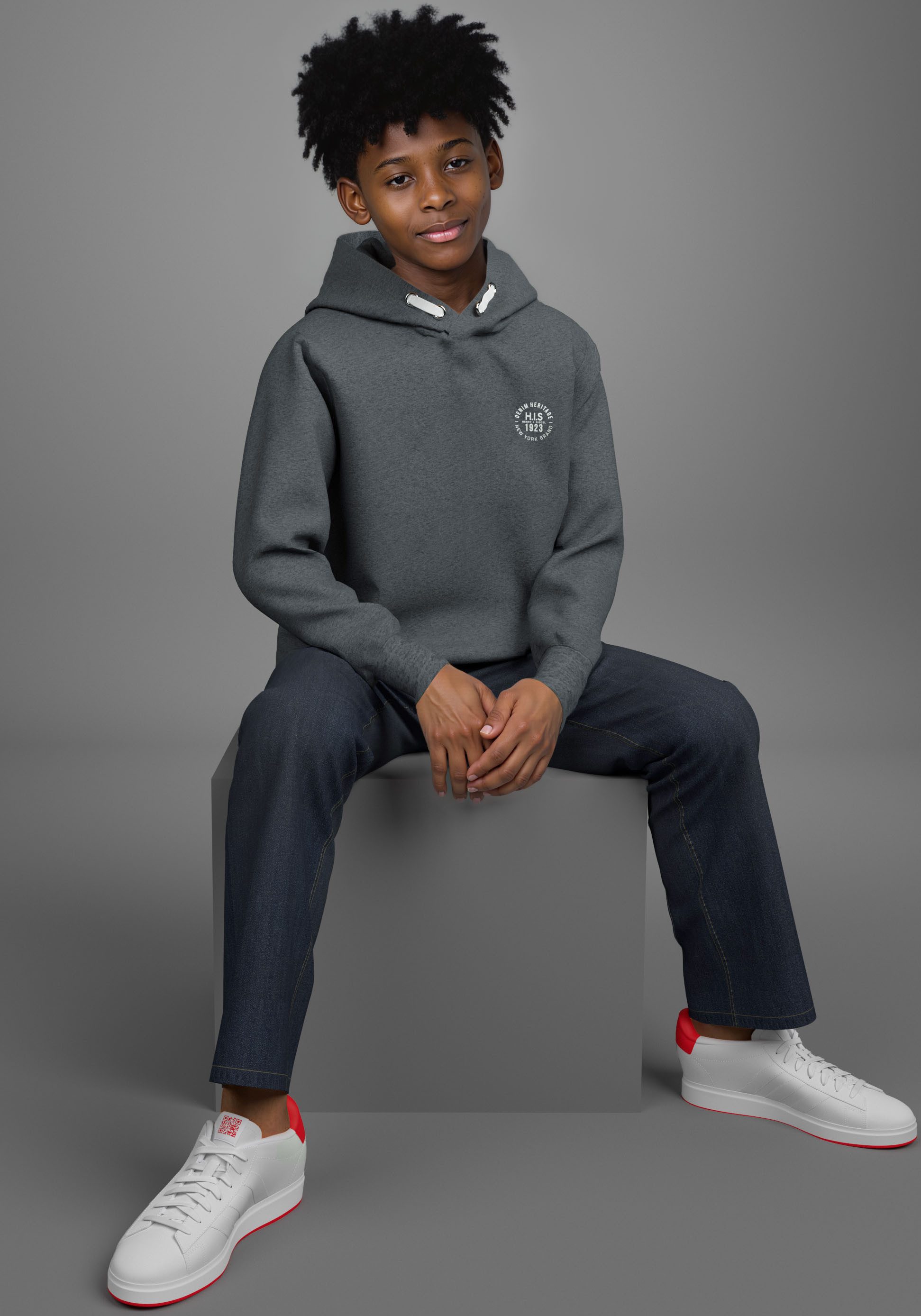 H.I.S Hoodie met badge