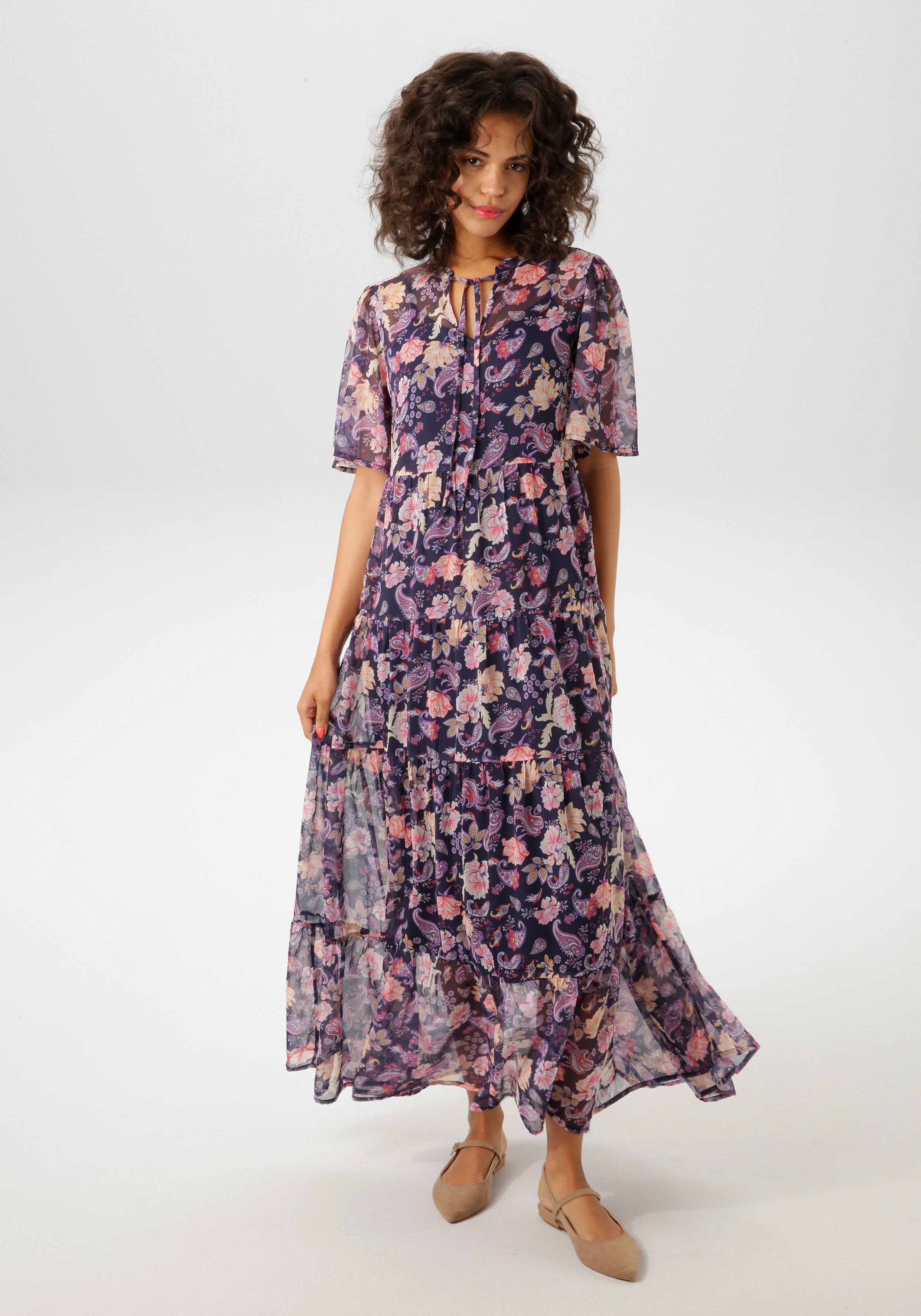 Aniston CASUAL Zomerjurk met fantasierijke bloemen- en paisleyprint - nieuwe collectie
