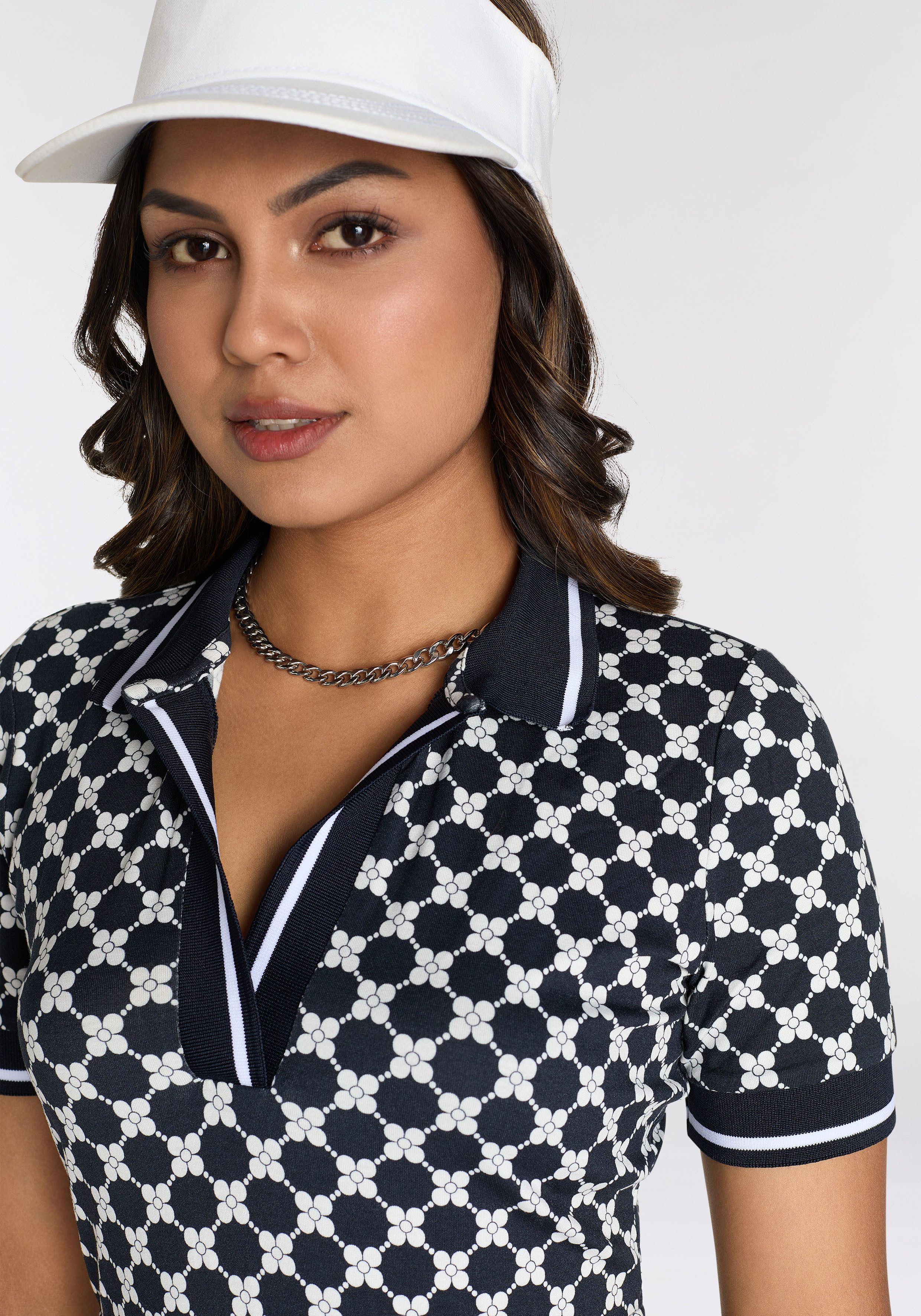 Laura Scott Polojurk met modieuze all-over print