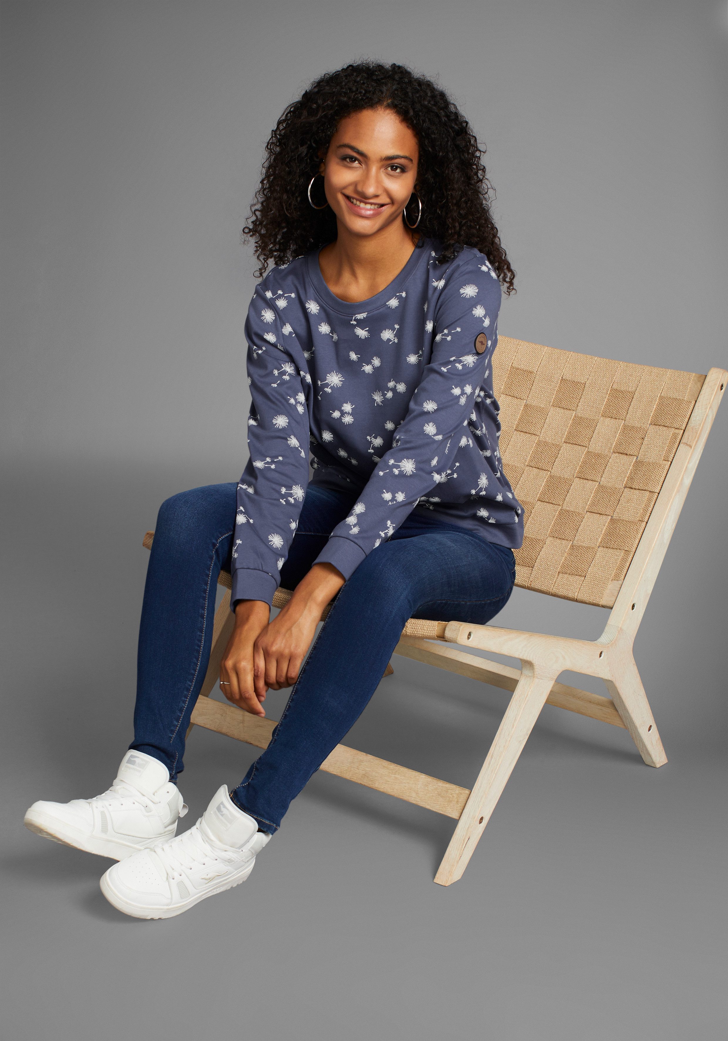 KangaROOS Sweatshirt met paardenbloem allover-print