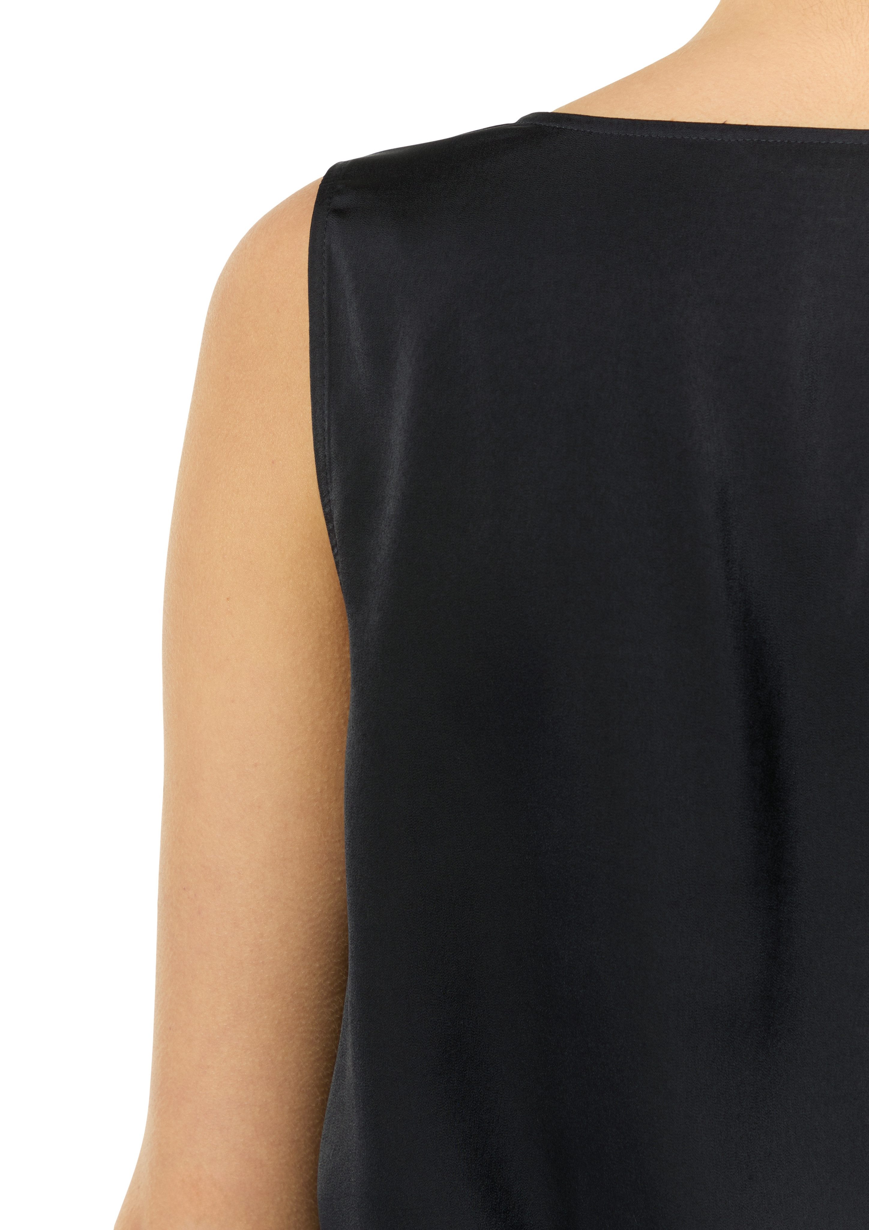 Comma Top met cascadehals