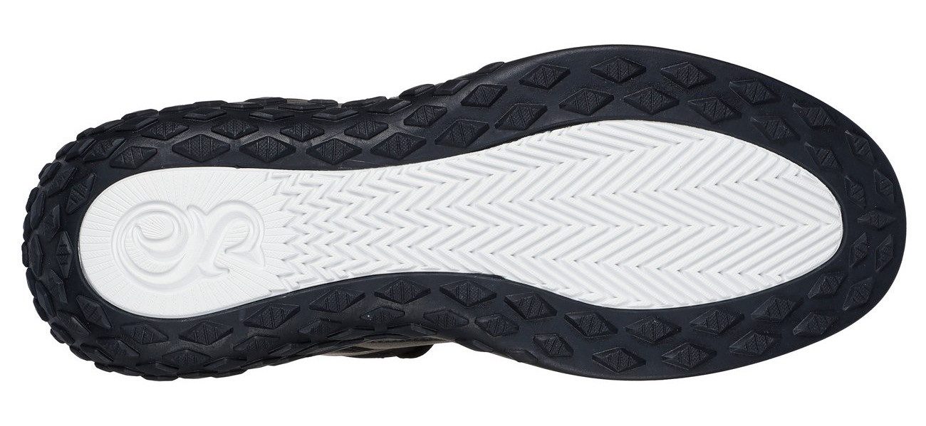 Skechers Sneakers SIZZLE-SNOOP SIZZLE BUCKETS , veterschoenen, vrijetijdsschoen, midcut met air-cooled memory foam
