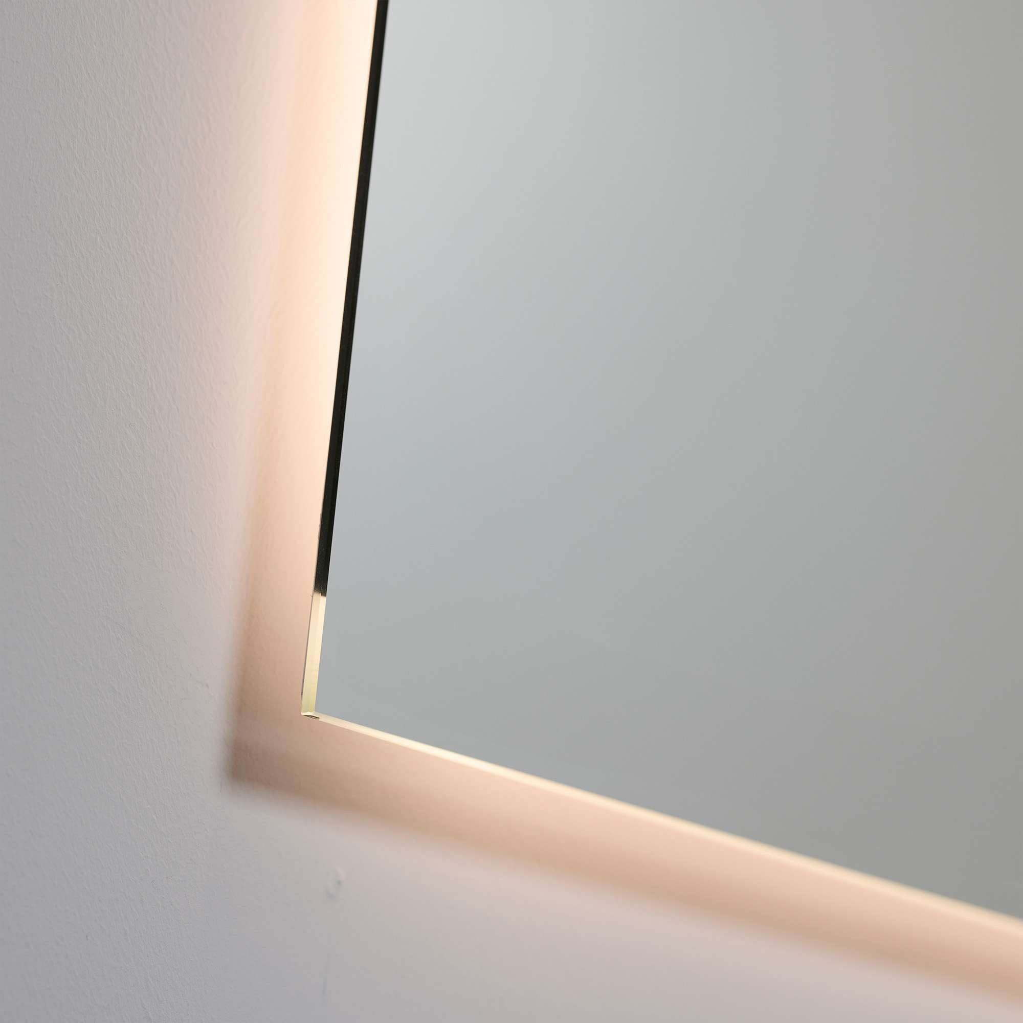 Loevschall Led-lichtspiegel Nibe, spiegel met LED-achtergrondverlichting, vierkante spiegel