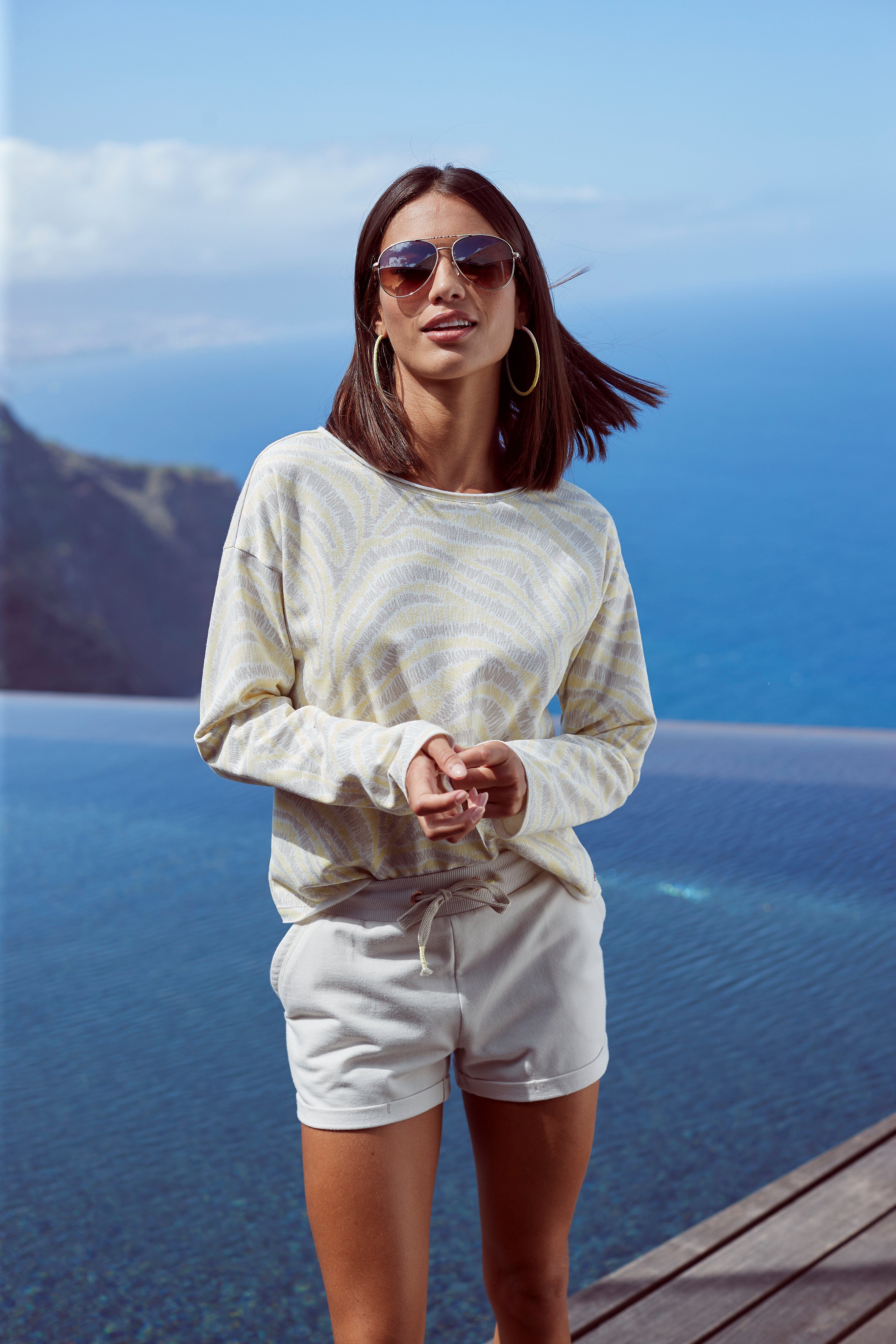 Lascana Sweatshirt met statement print, loungepak