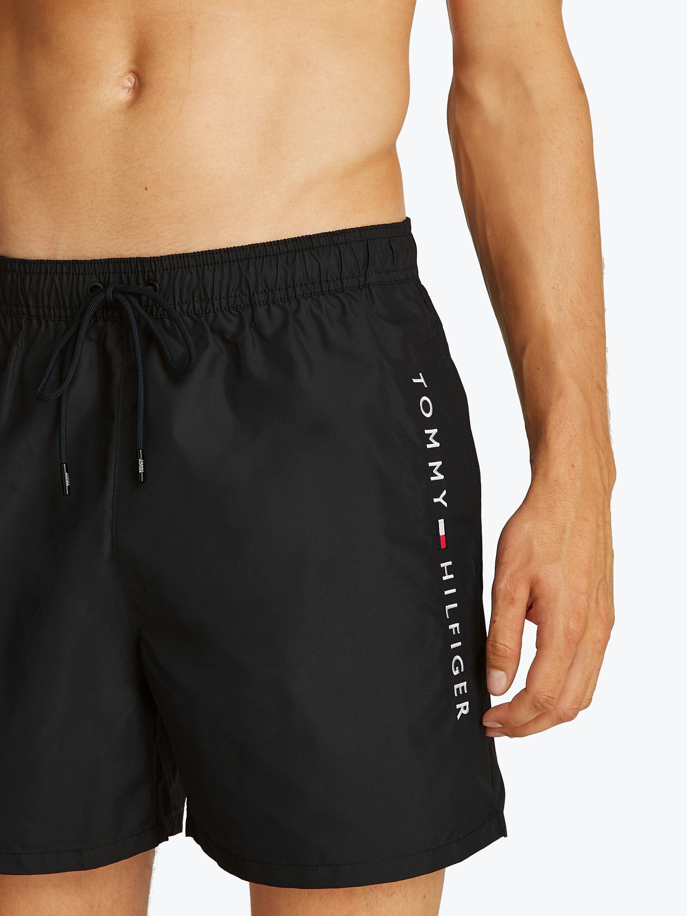 Tommy Hilfiger Swimwear Zwemshort MEDIUM DRAWSTRING met geborduurd logo