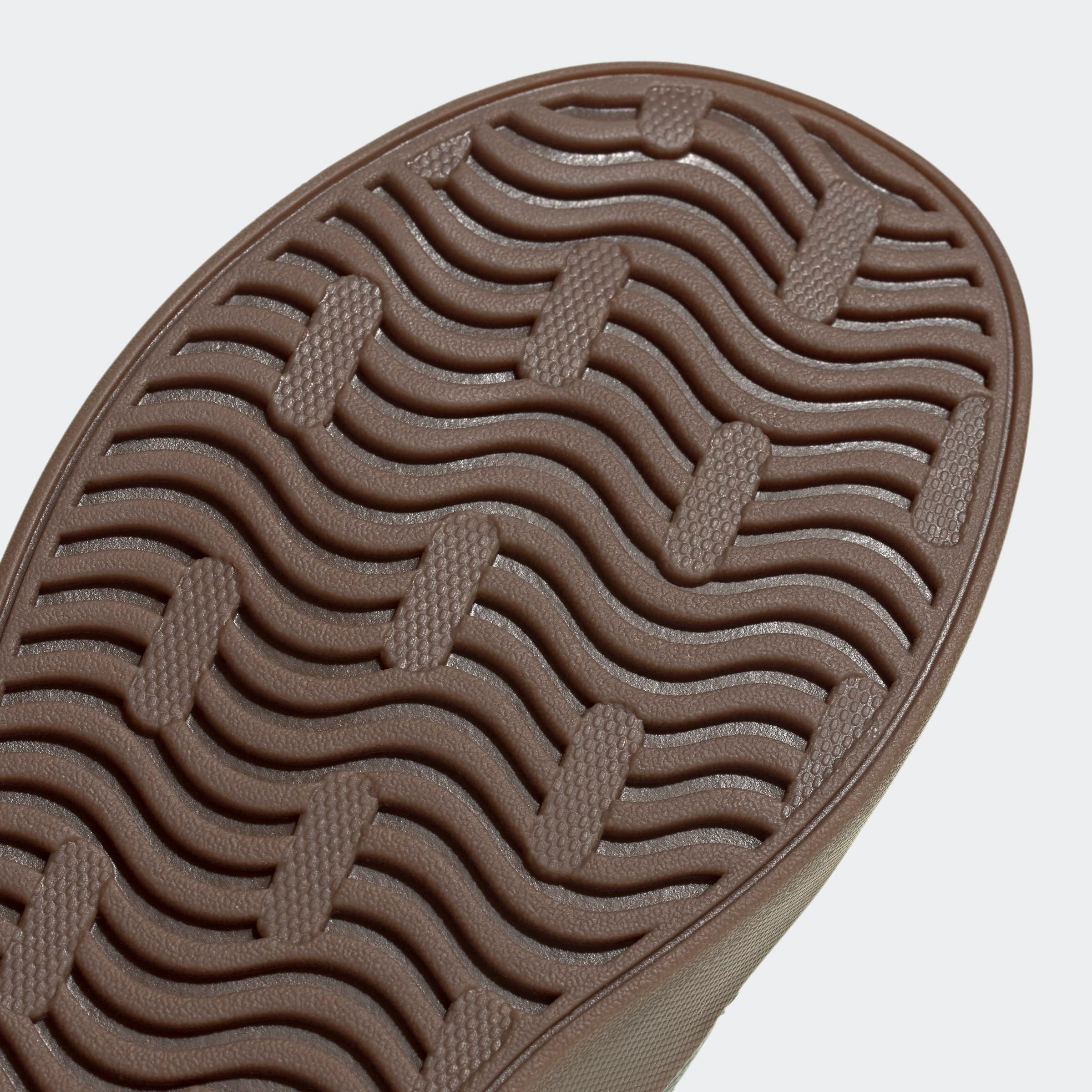 adidas Sportswear Sneakers geïnspireerd door het ontwerp van de adidas samba