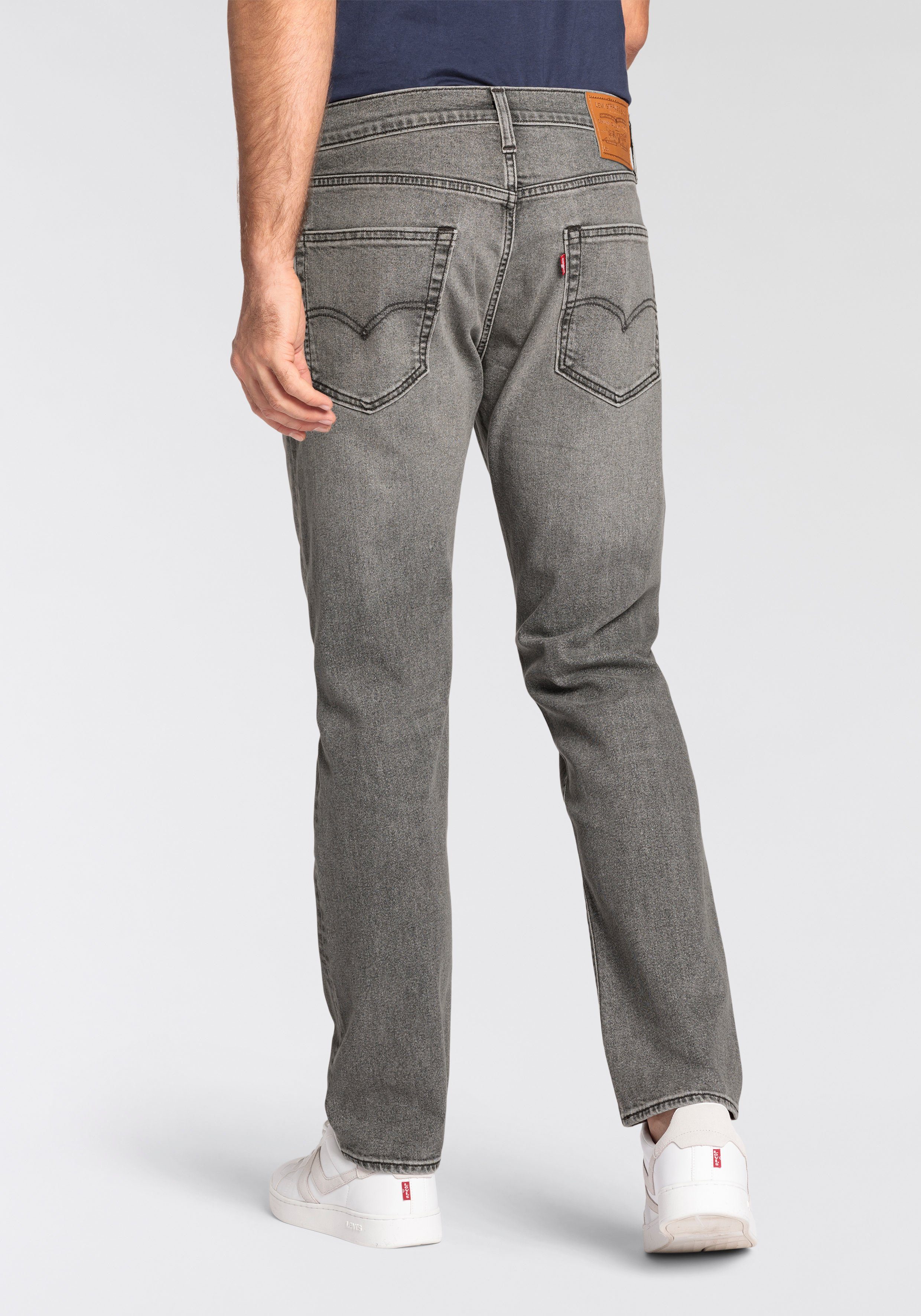 Levi's® Tapered jeans 502 TAPER in een elegante, moderne stijl