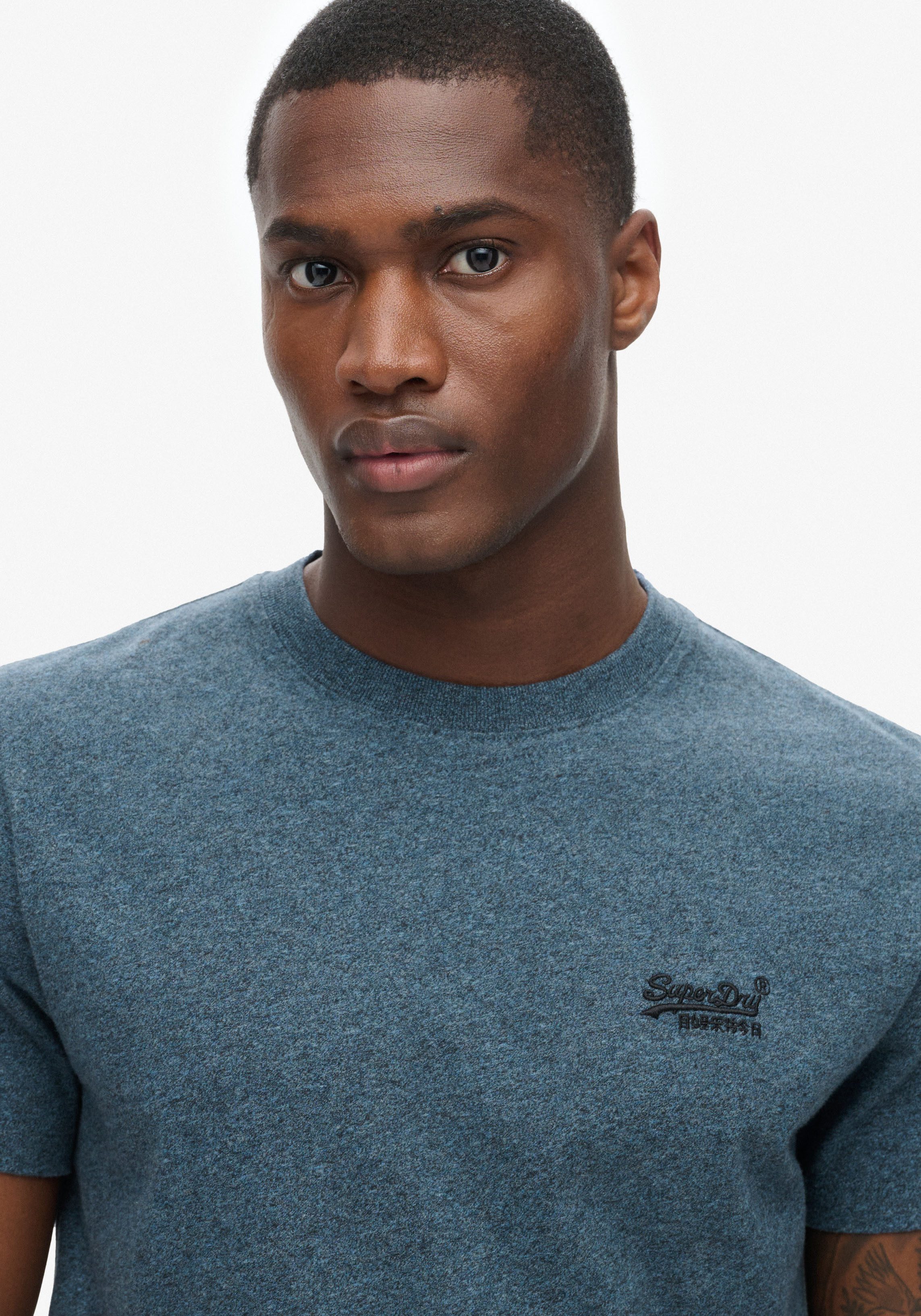 Superdry Shirt met ronde hals ESSENTIAL LOGO EMB TEE