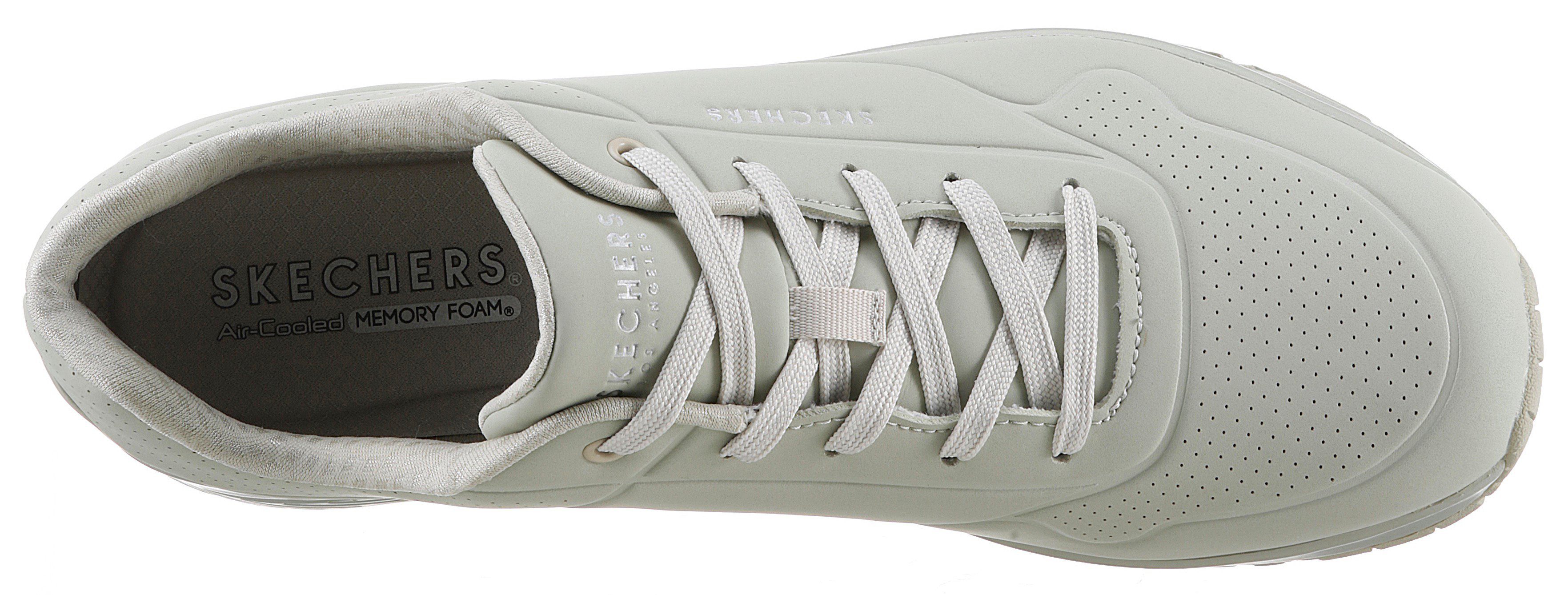 Skechers Sneakers met sleehak UNO STAND ON AIR Vrijetijdsschoen, lage schoen, veterschoen met zacht gevoerde binnenzool