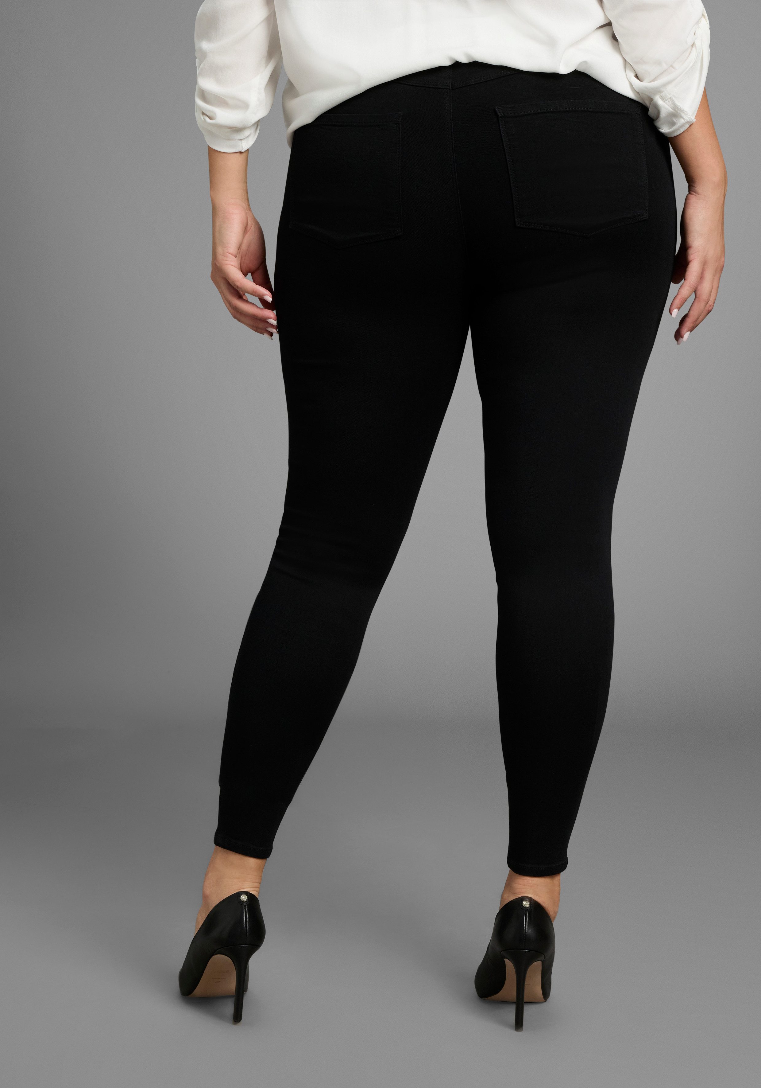 ONLY CARMAKOMA Skinny fit jeans CARTHUNDER PUSH UP REG SK JNS