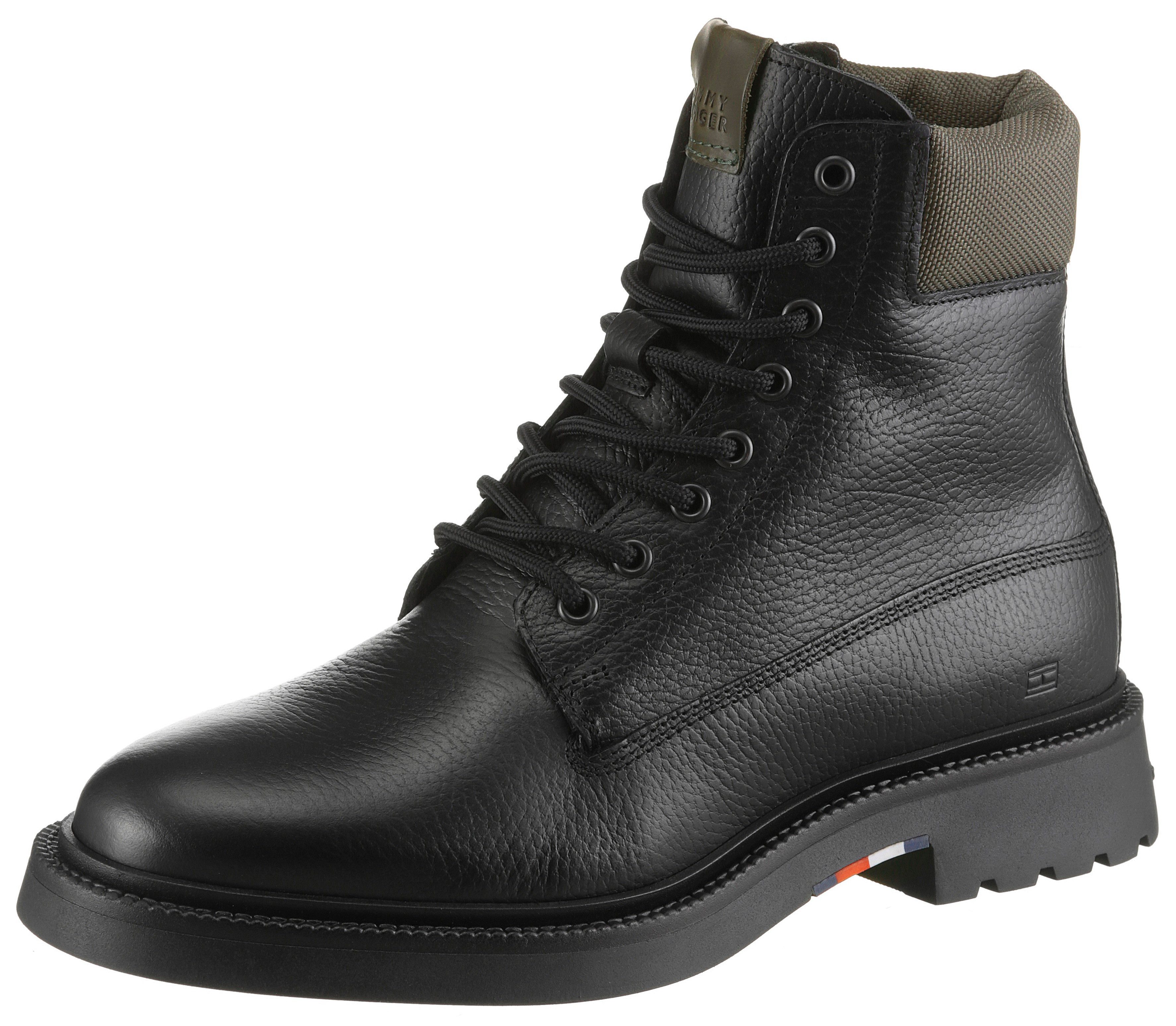 Tommy Hilfiger Veterschoenen HILFIGER COMFORT LWT WRM MX BOOT herfstboots, veterenkellaars met logo-patch op de schoentong