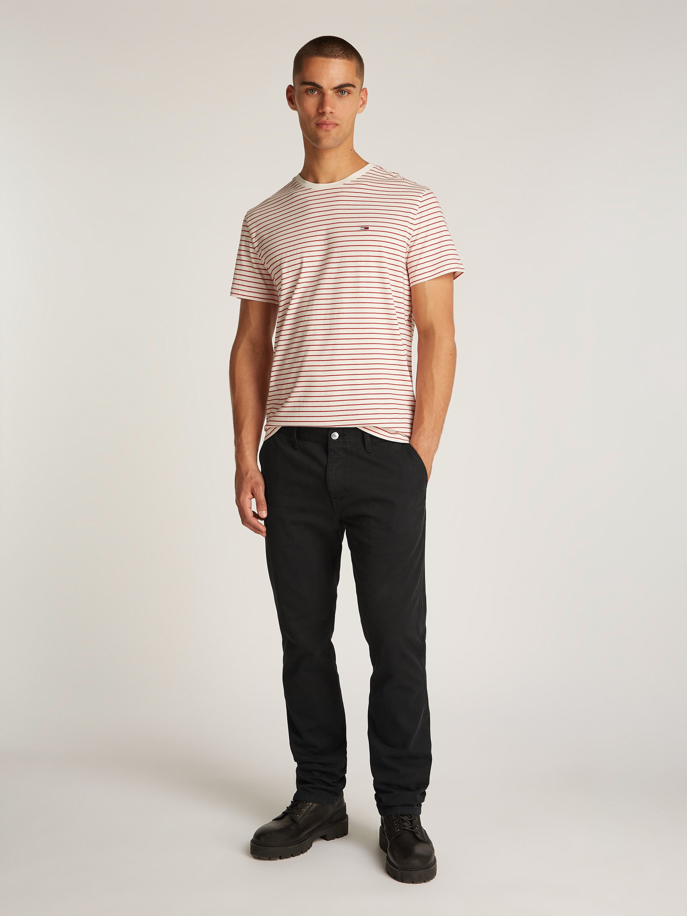 TOMMY JEANS Chino TJM RYAN CHINO met geborduurd logo