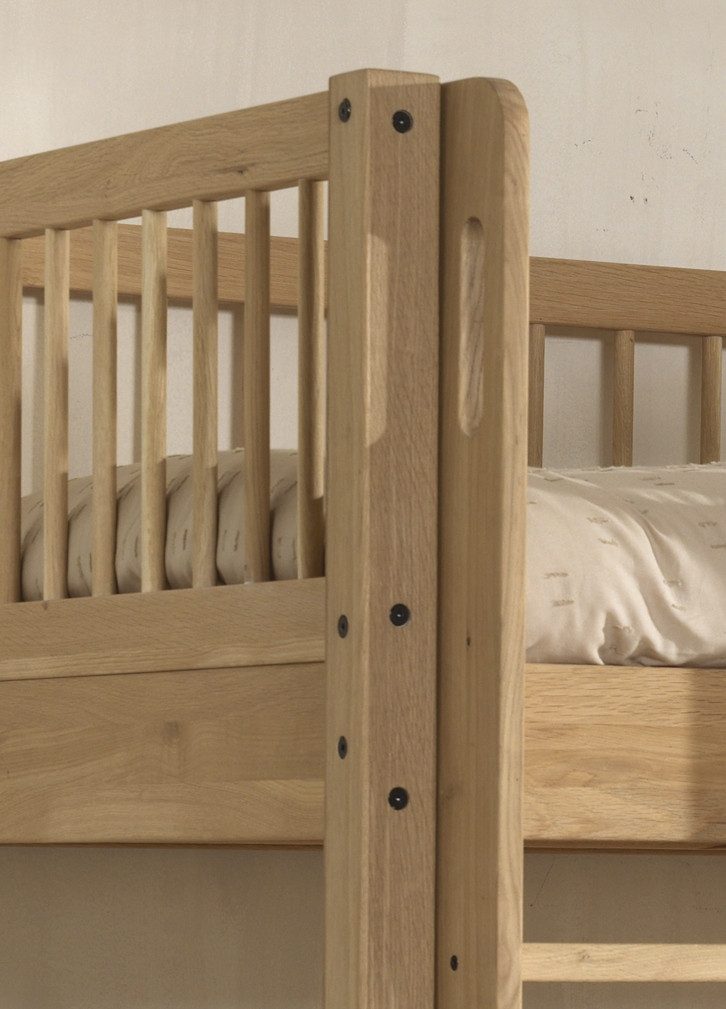 Home affaire Stapelbed Forrest, Eiche massiv, Made in Europe, langlebige Qualität in geolied eiken, 2 ligopp., m. ladder en rolbodem, met of zonder onderbedlade