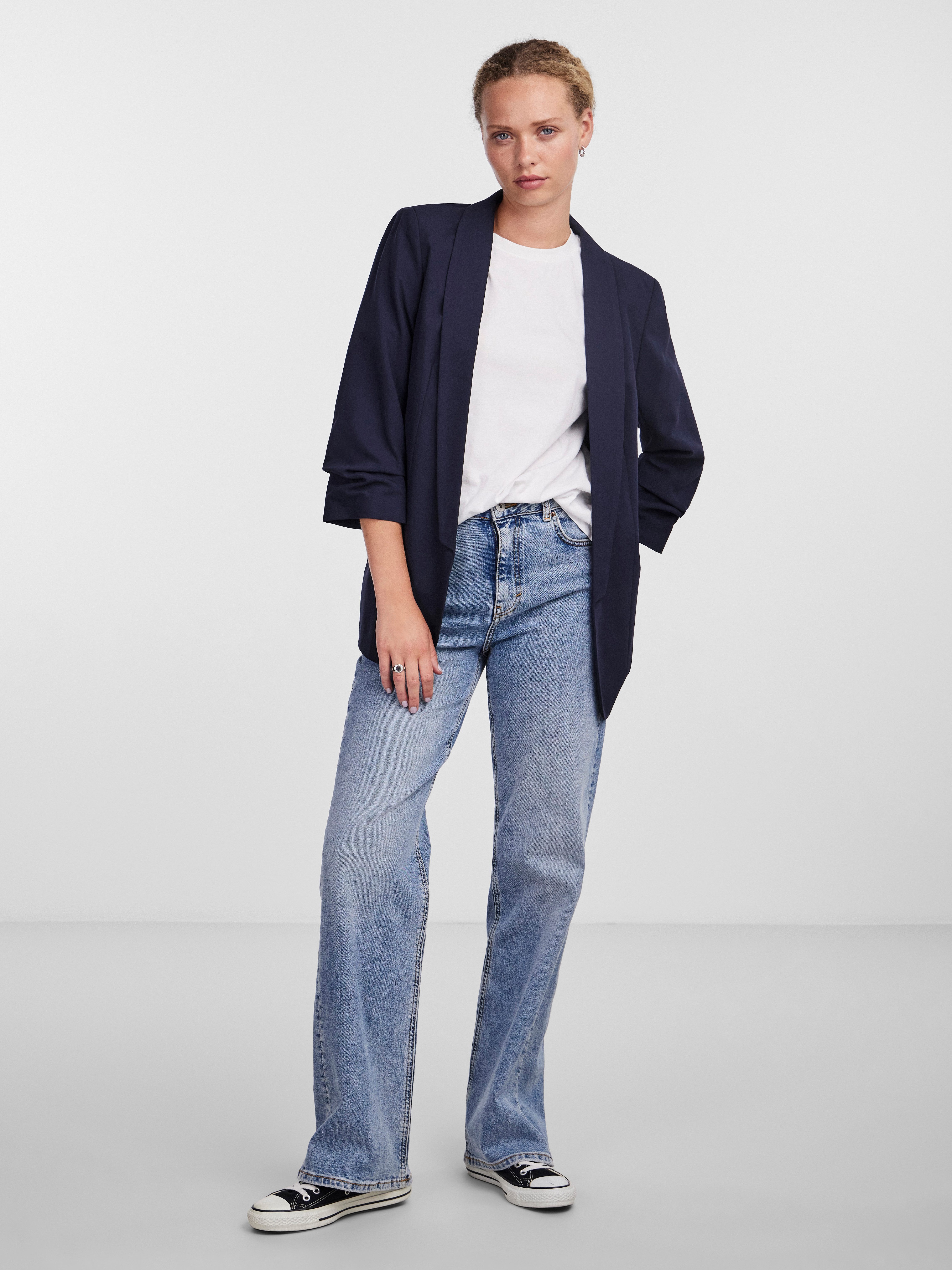 pieces Blouseblazer PCBOSELLA 3/4 BLAZER NOOS met plooidetail op de mouw